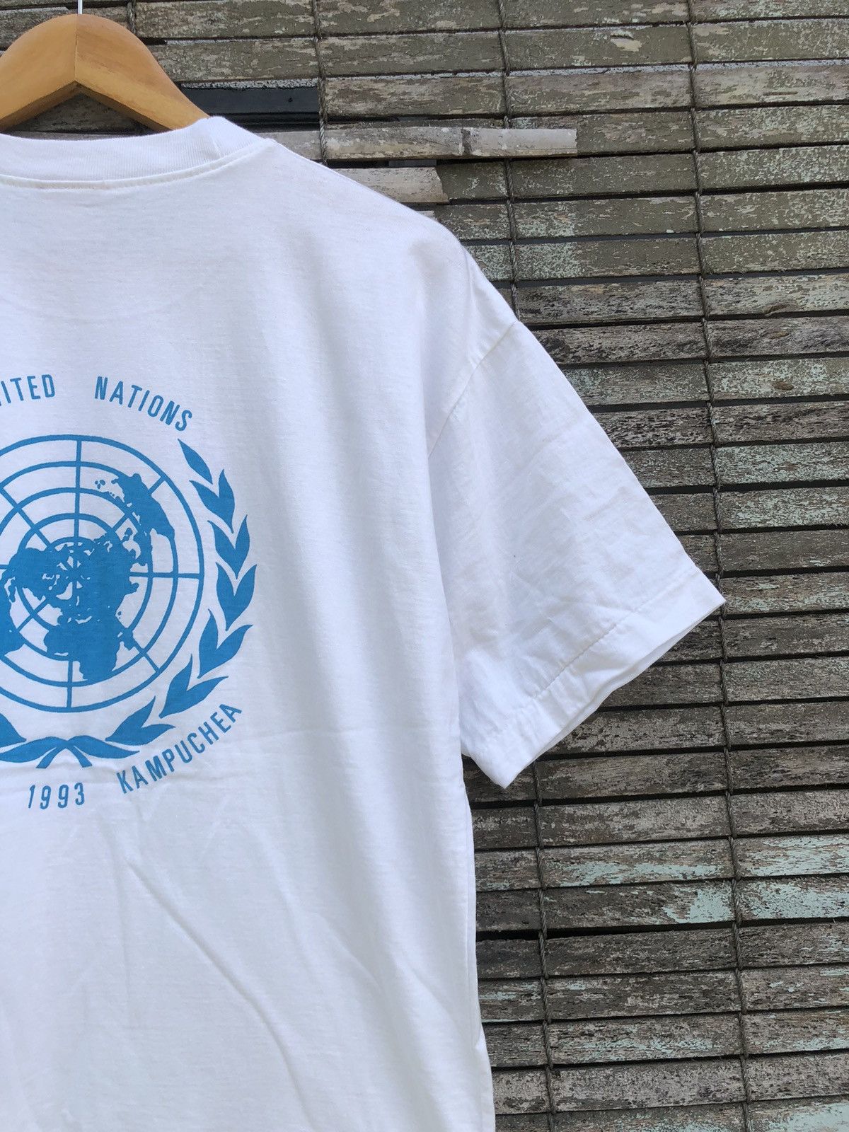 Vintage Vintage Bootleg United Nation UNTAC 93 Kampuchea Logo Tee Size US M / EU 48-50 / 2 - 6 Thumbnail