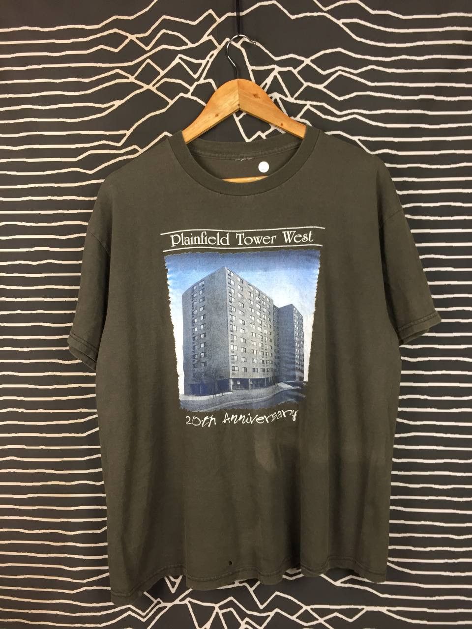 Vintage Vtg Plainfield Tower West 20th Anniversary Graphic Tee Size US L / EU 52-54 / 3 - 1 Thumbnail
