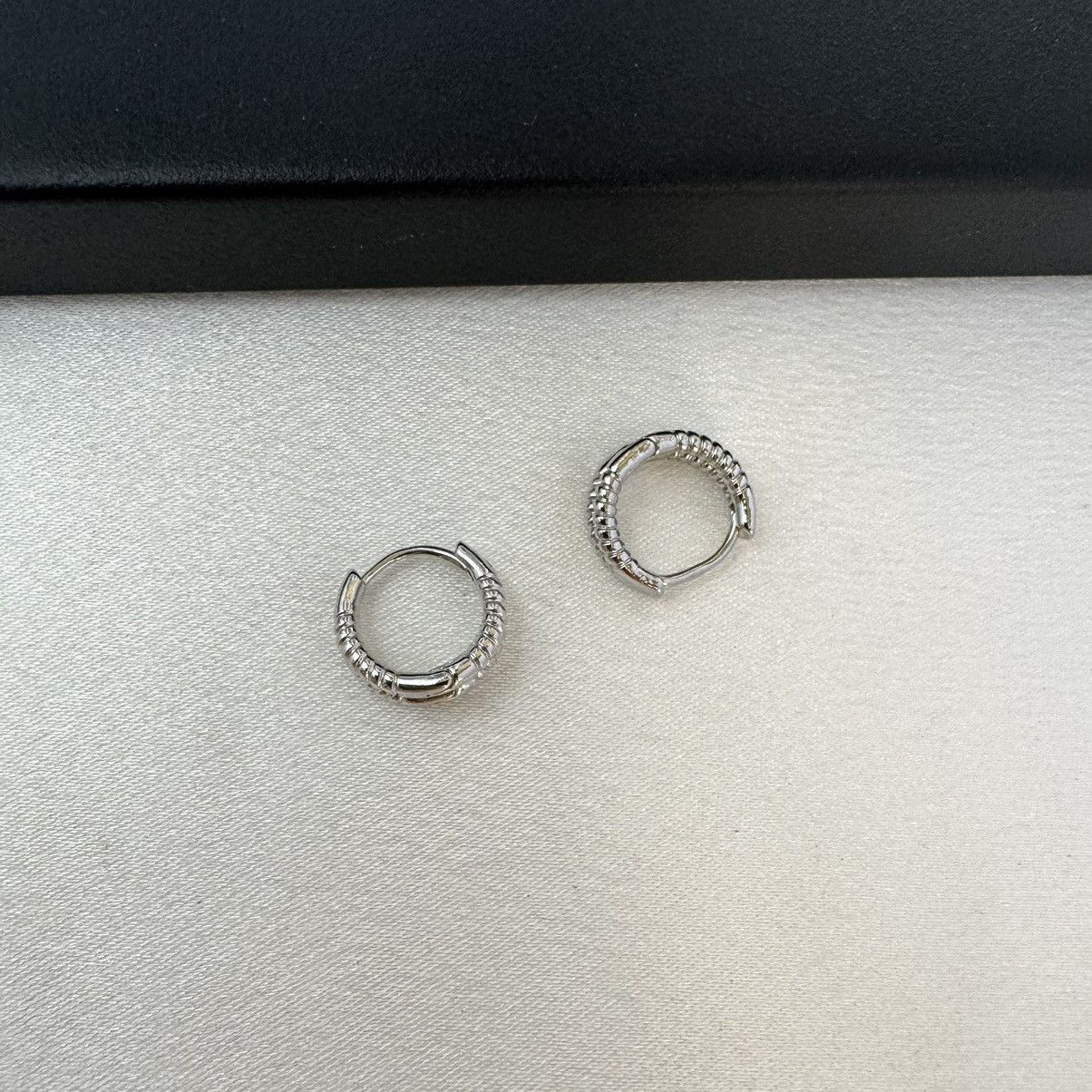 Designer Small Silver Hoop Earrings for Men Women Unisex Style Size ONE SIZE - 5 Thumbnail