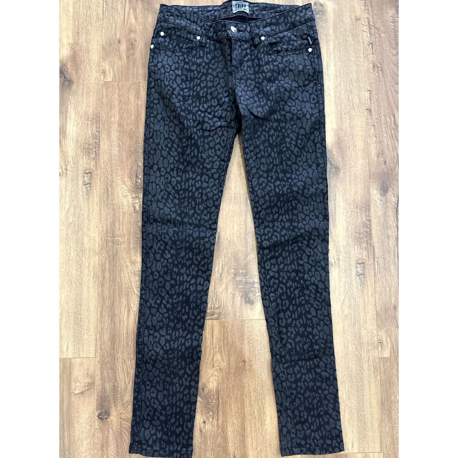 Tripp NYC VINTAGE Tripp NYC Black on Black Leopard Print Coated Pants Women 5 Skinny 28x32 Gothic/Club Hip Hop Band Style Size 27" / US 4 / IT 40 - 3 Thumbnail