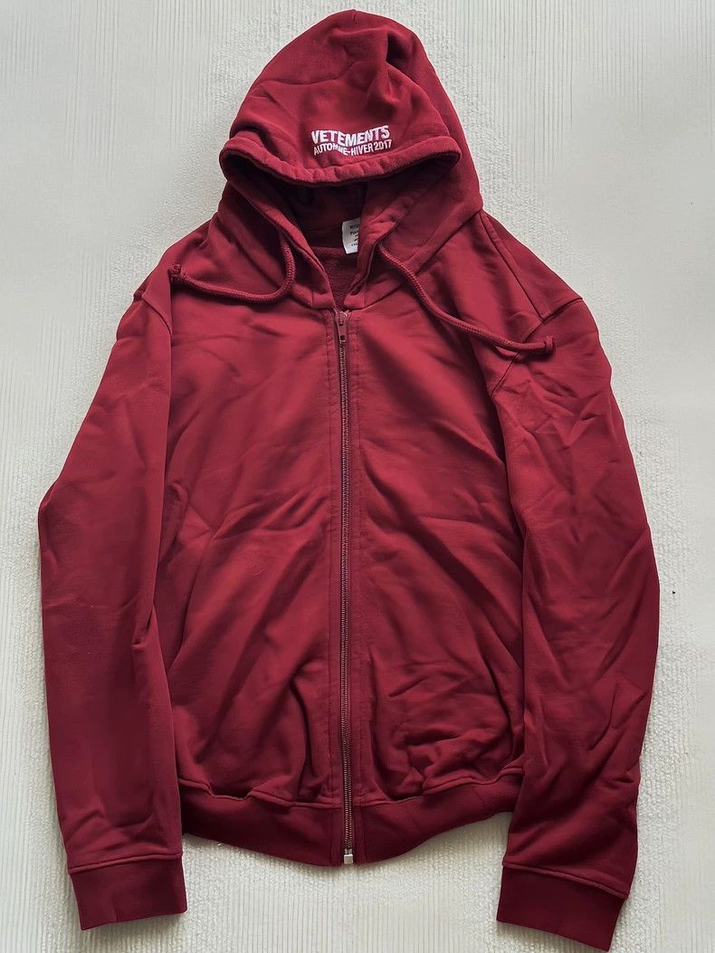 Vetements Vetements 18aw Burgundy Zip-up Sweatshirt Size US S / EU 44-46 / 1 - 1 Thumbnail