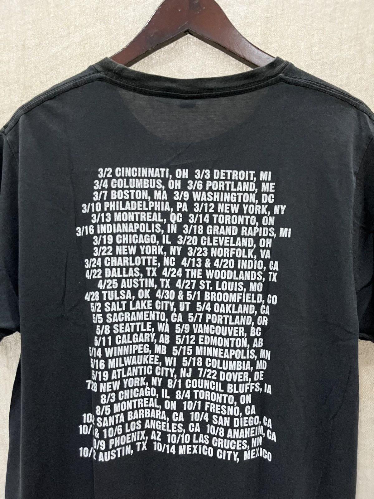 Band Tees The black keys tour 2012 tee Size US M / EU 48-50 / 2 - 4 Thumbnail