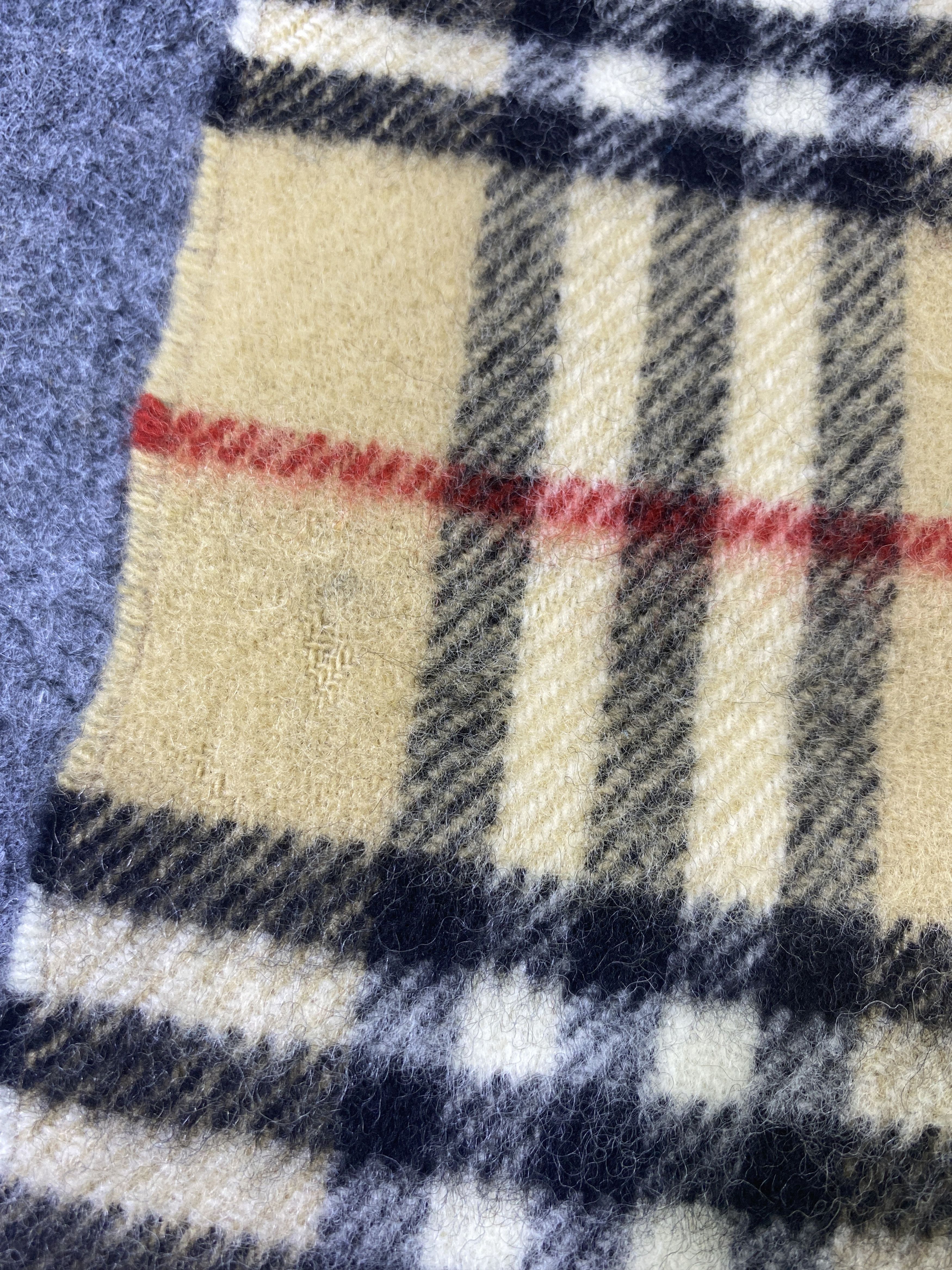 Burberry VINTAGE BURBERRY Scarf / Muffler / Neckwear -T986 Size ONE SIZE - 12 Thumbnail
