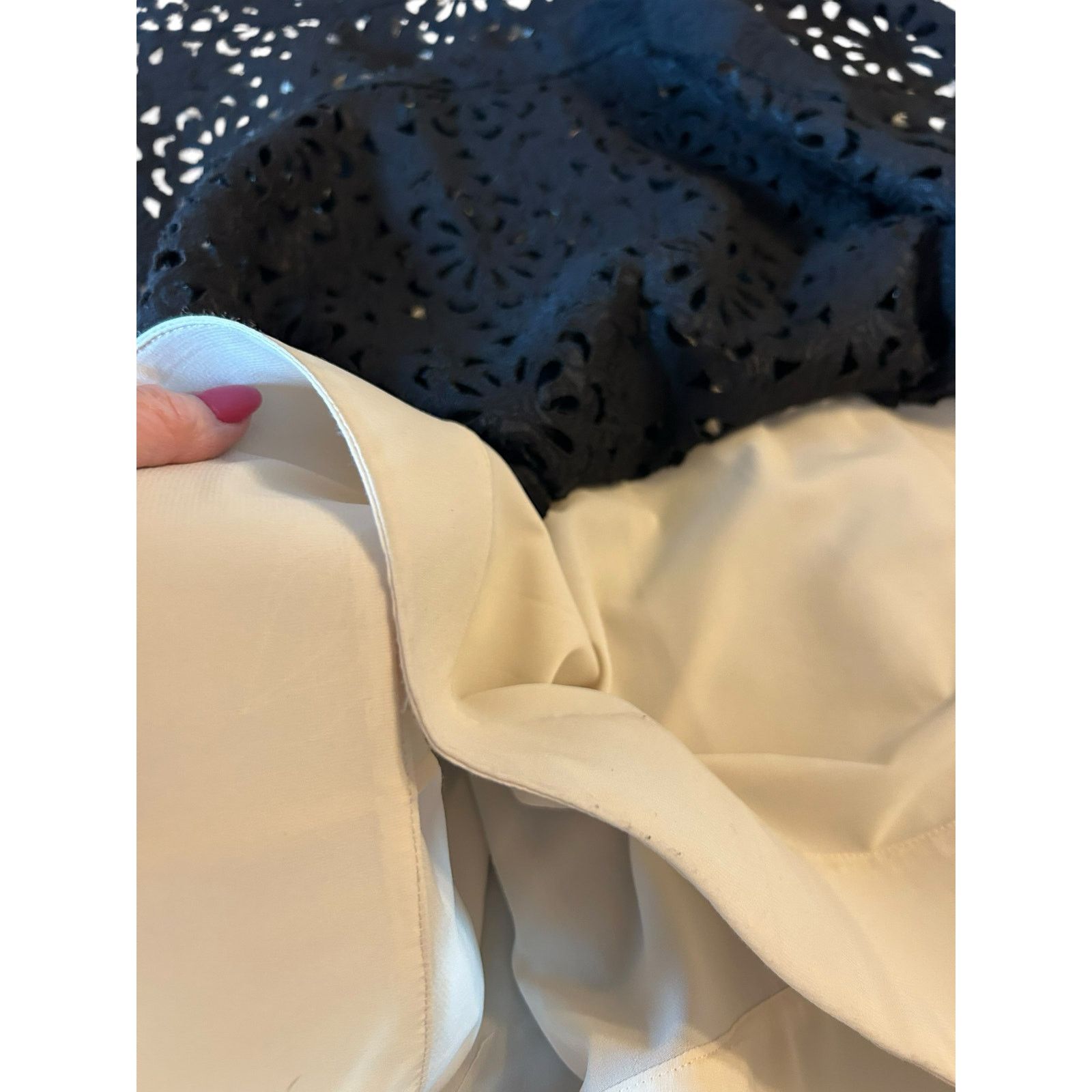 Alice + Olivia Alice + Olivia Viviana Cutout A-Line Skirt - Size 4 Size 27" / US 4 / IT 40 - 12 Thumbnail