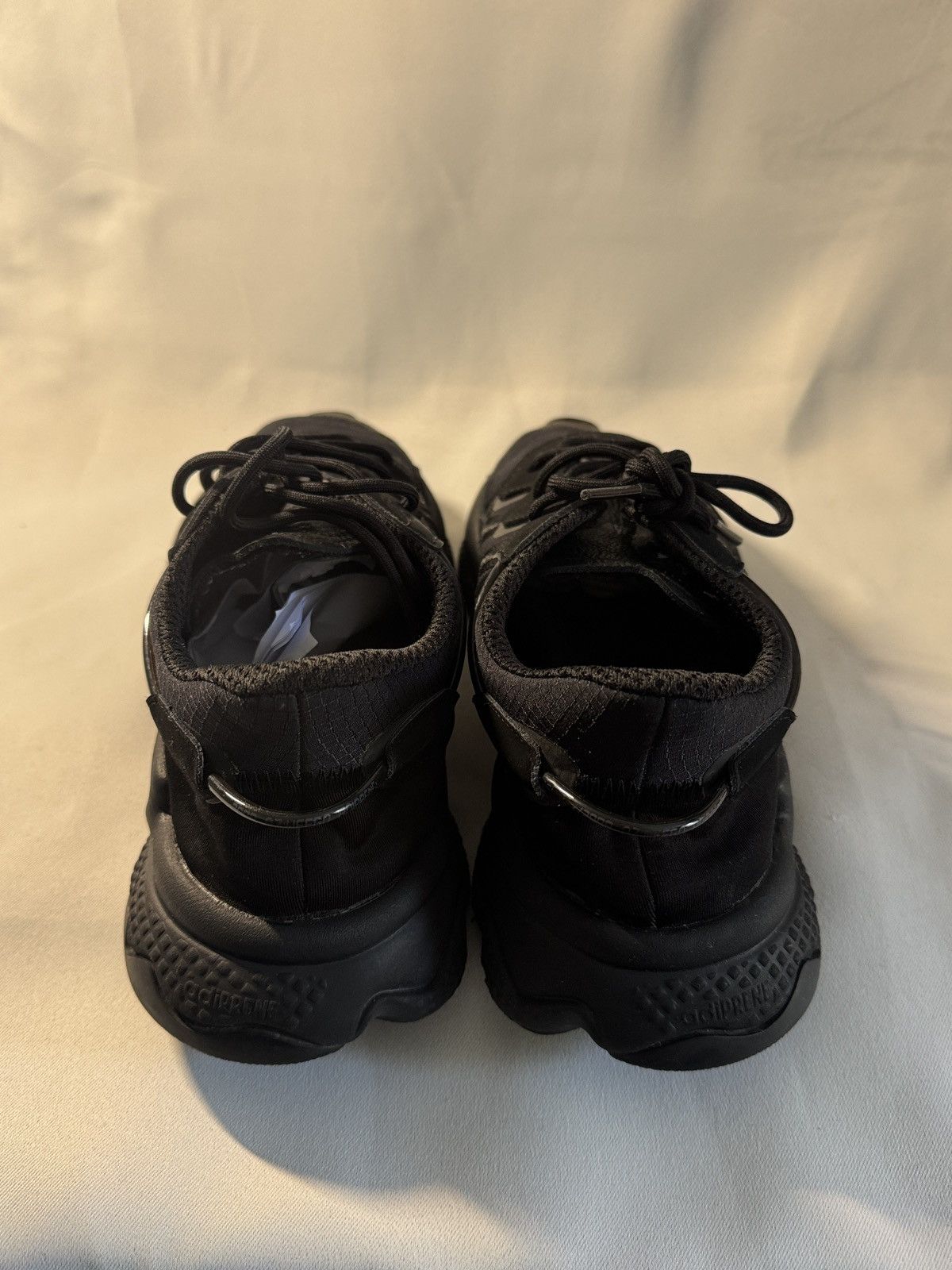 Adidas Adidas Ozweego “Core Black” (FV9665) – Used Size US 11 / EU 44 - 5 Thumbnail
