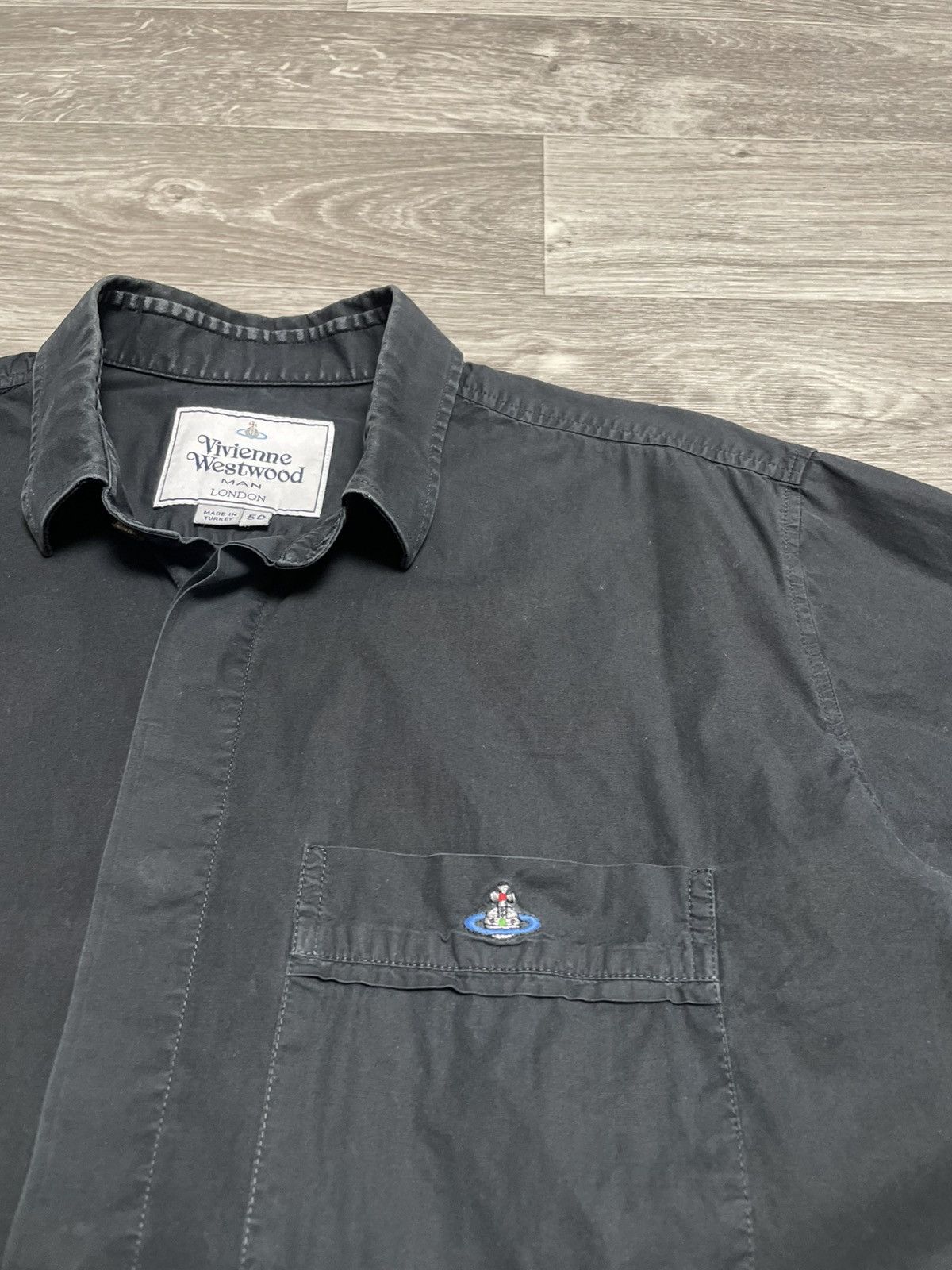 Vivienne Westwood Vivienne Westwood Black Orb Logo Shirt Size US M / EU 48-50 / 2 - 10 Thumbnail