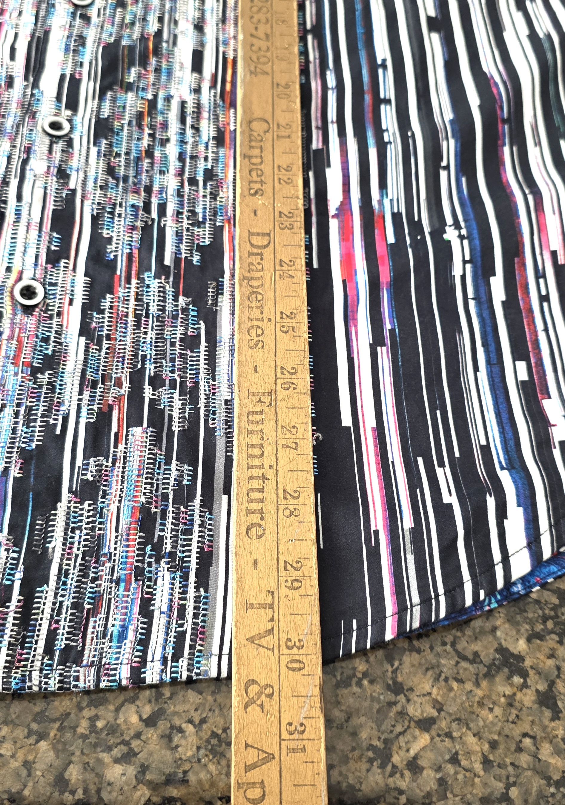 Robert Graham Robert Graham Embroidered multicolor button down Medium Size US M / EU 48-50 / 2 - 13 Thumbnail