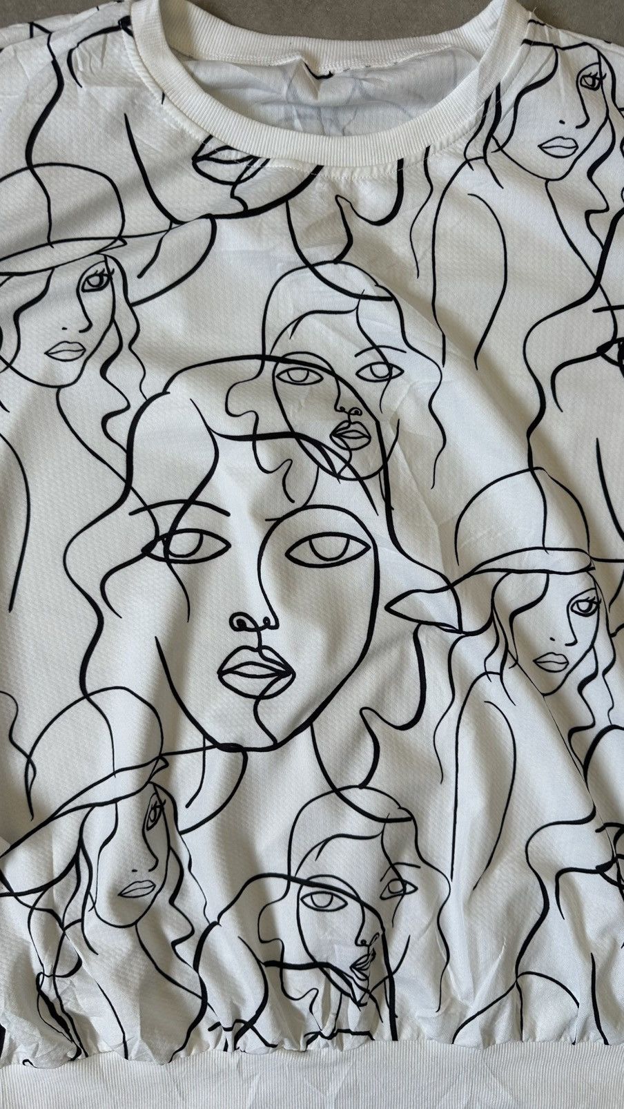Other FACE ART GRAPHIC PRINT SWEATSHIRT Size US XXL / EU 58 / 5 - 2 Thumbnail