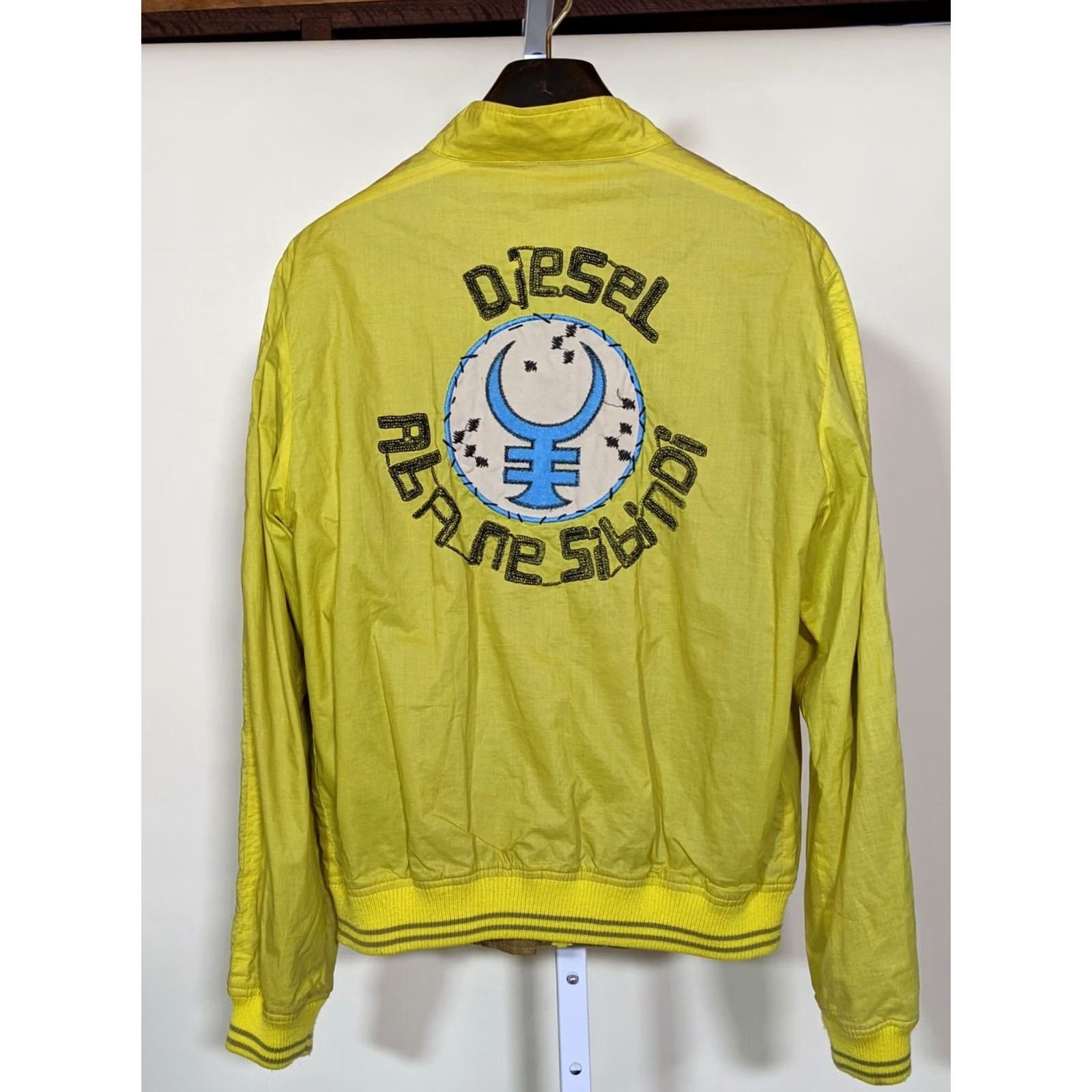 Diesel VINTAGE Diesel Lion Safari Reversible Embroidered Jacket Africa Small Y2K Mens Jacket Size US S / EU 44-46 / 1 - 3 Thumbnail