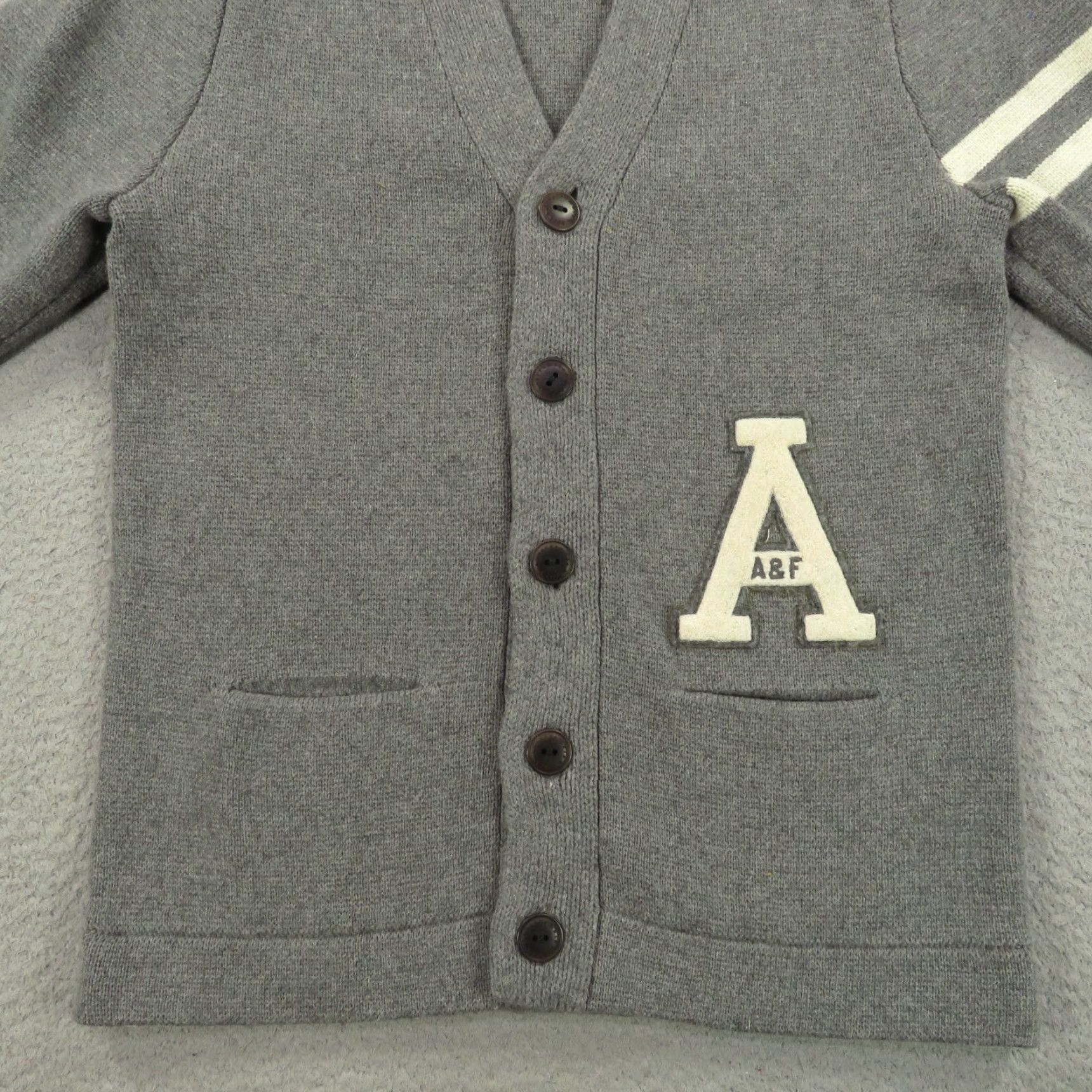 Abercrombie & Fitch Abercrombie & Fitch Sweater Mens Medium Grey Varsity Collegiate Cardigan Preppy Size US M / EU 48-50 / 2 - 2 Thumbnail