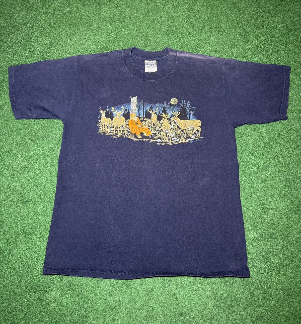 Gildan × Vintage Y2K Deer Animal Print Funny Sleeping Hunter Graphic T Shirt Size US L / EU 52-54 / 3 - 1 Thumbnail