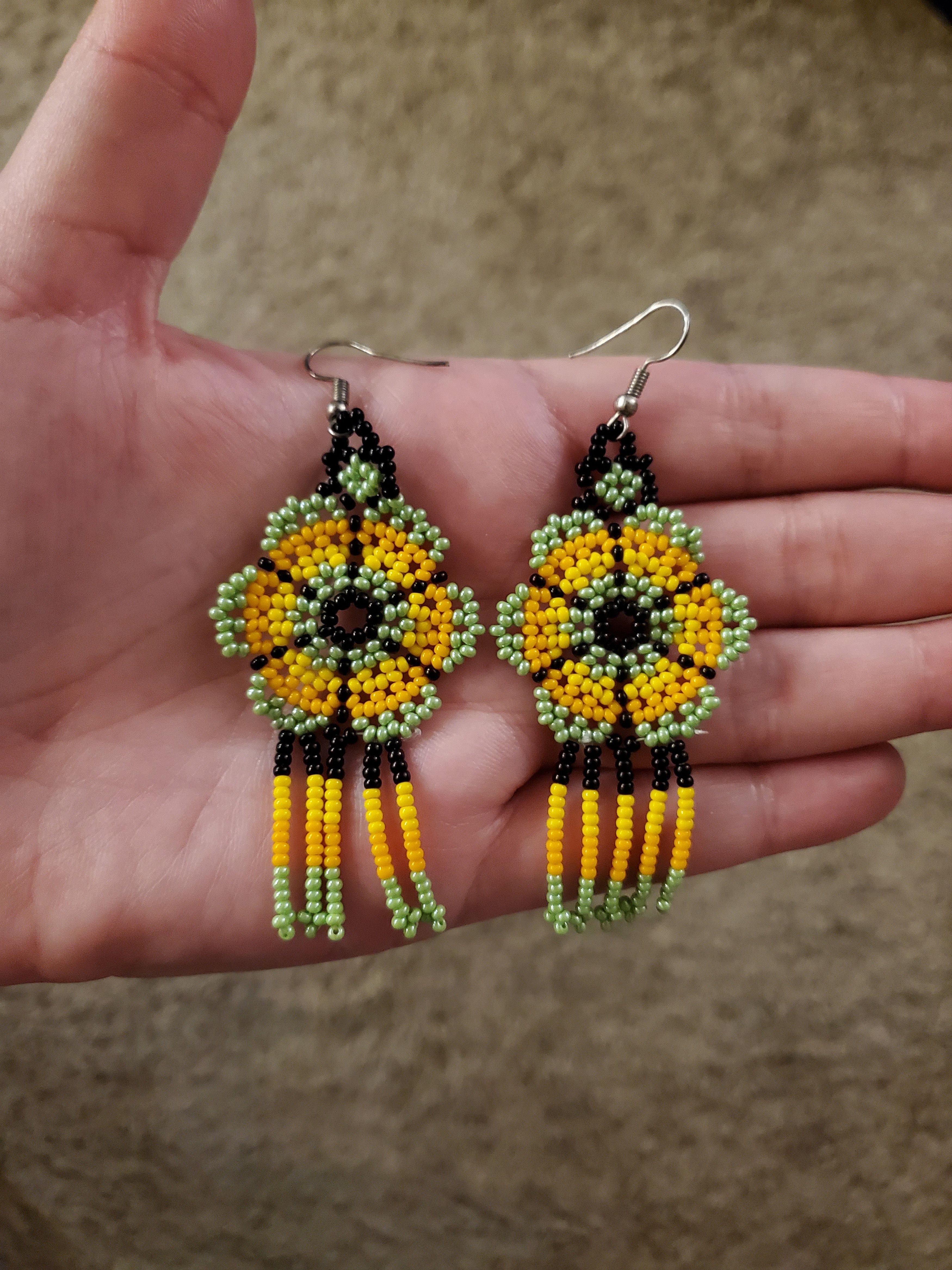 Other Traditional Mexican Handcrafted Beaded Dangle Earrings Size ONE SIZE - 1 Thumbnail