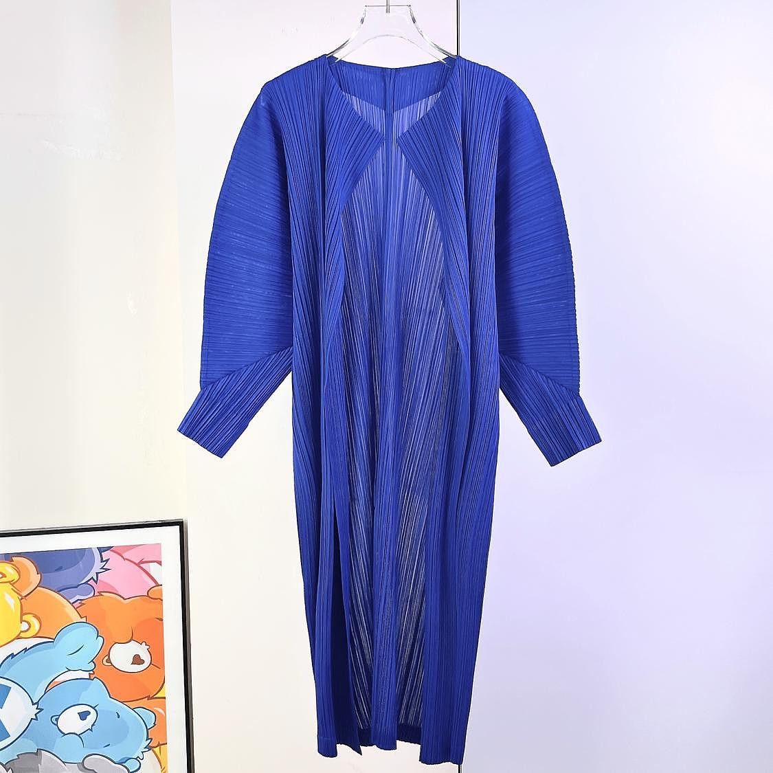 Pleats Please Issey Miyake PLEATS PLEASE ISSEY MIYAKE Blue Pleated Coat Size 1 Size XS / US 0-2 / IT 36-38 - 1 Thumbnail