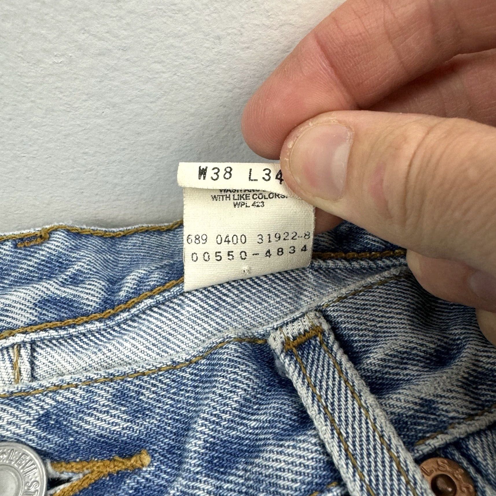 Levi's VINTAGE Levis 550 Jeans Adult 38x34 Blue Relaxed Fit Classic 90s Y2K Pants Mens Size US 38 / EU 54 - 5 Thumbnail