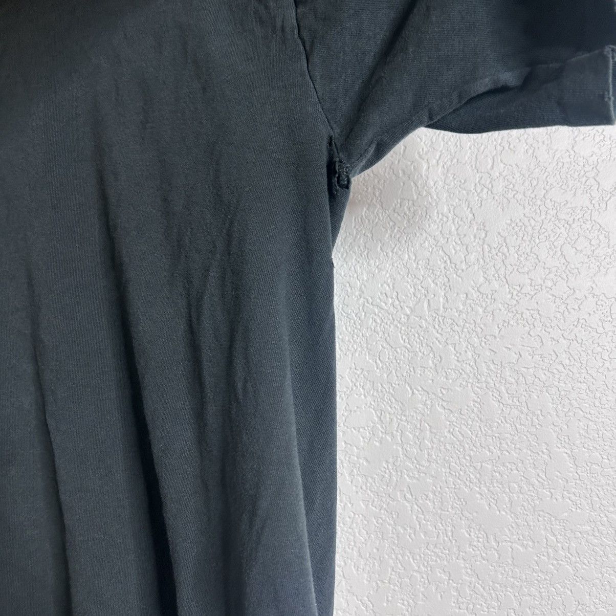 Hanes × Vintage Vintage duke faded black blank tee shirt Size US L / EU 52-54 / 3 - 5 Thumbnail