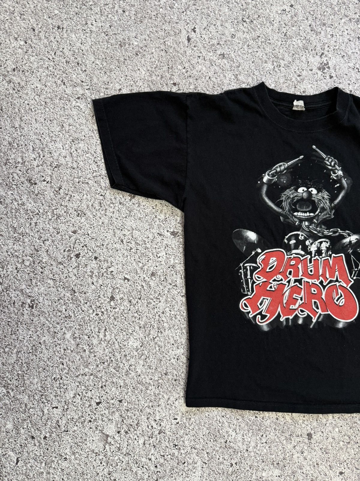 Band Tees × Vintage Vintage 2000’s Animal From Muppets Drum Hero Rock T-Shirt Size US L / EU 52-54 / 3 - 3 Thumbnail