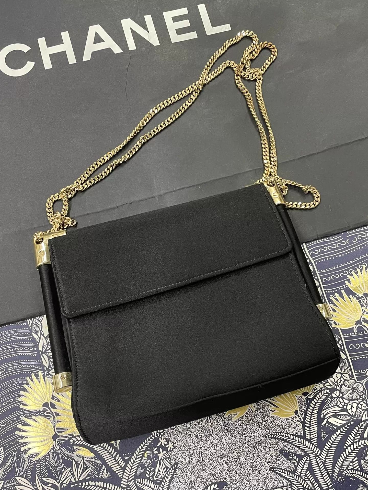 Roger Vivier RV Black Crystal Buckle Chain Evening Bag Size ONE SIZE - 3 Thumbnail