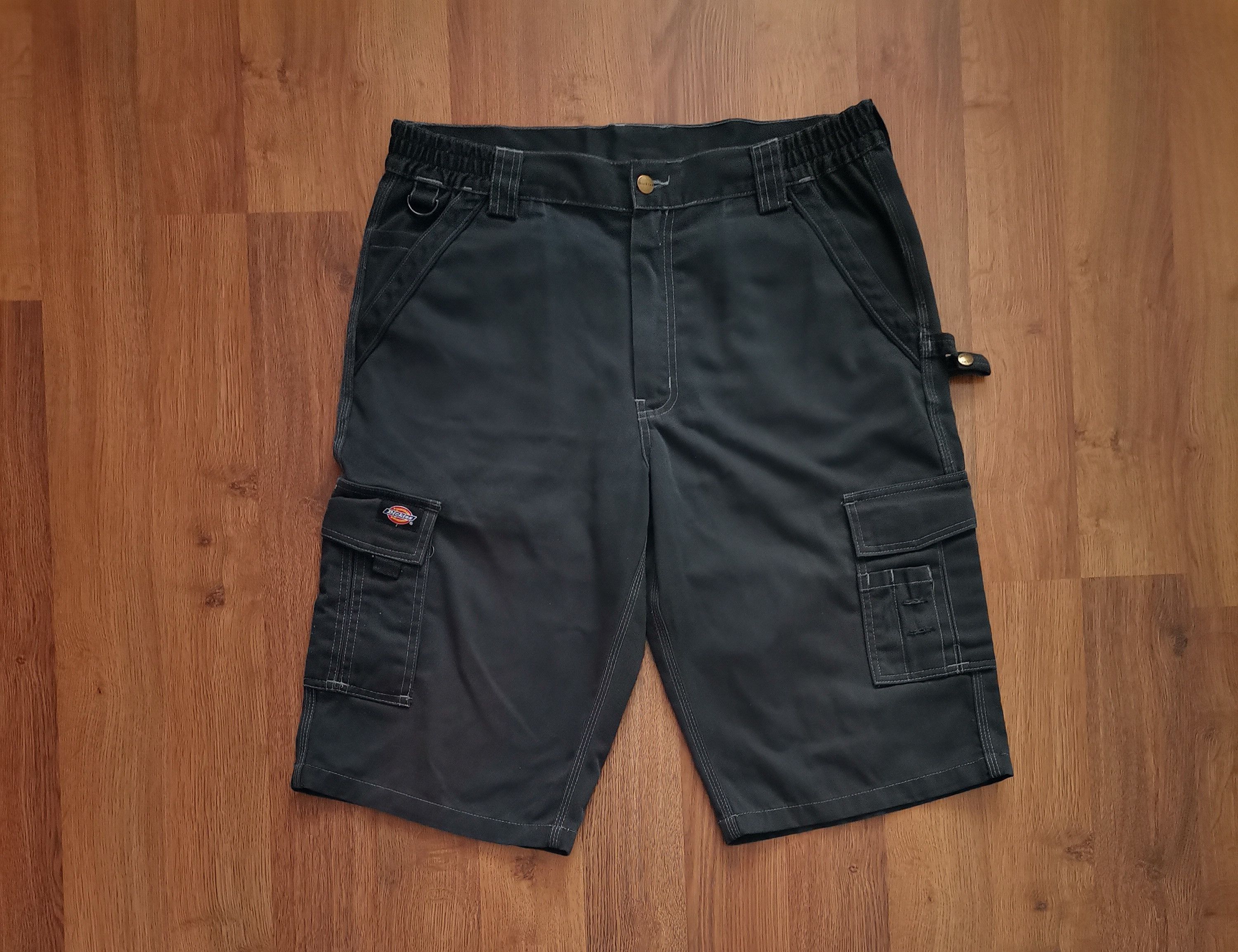 Dickies Vintage Dickies Cargo Shorts Size US 36 / EU 52 - 1 Thumbnail