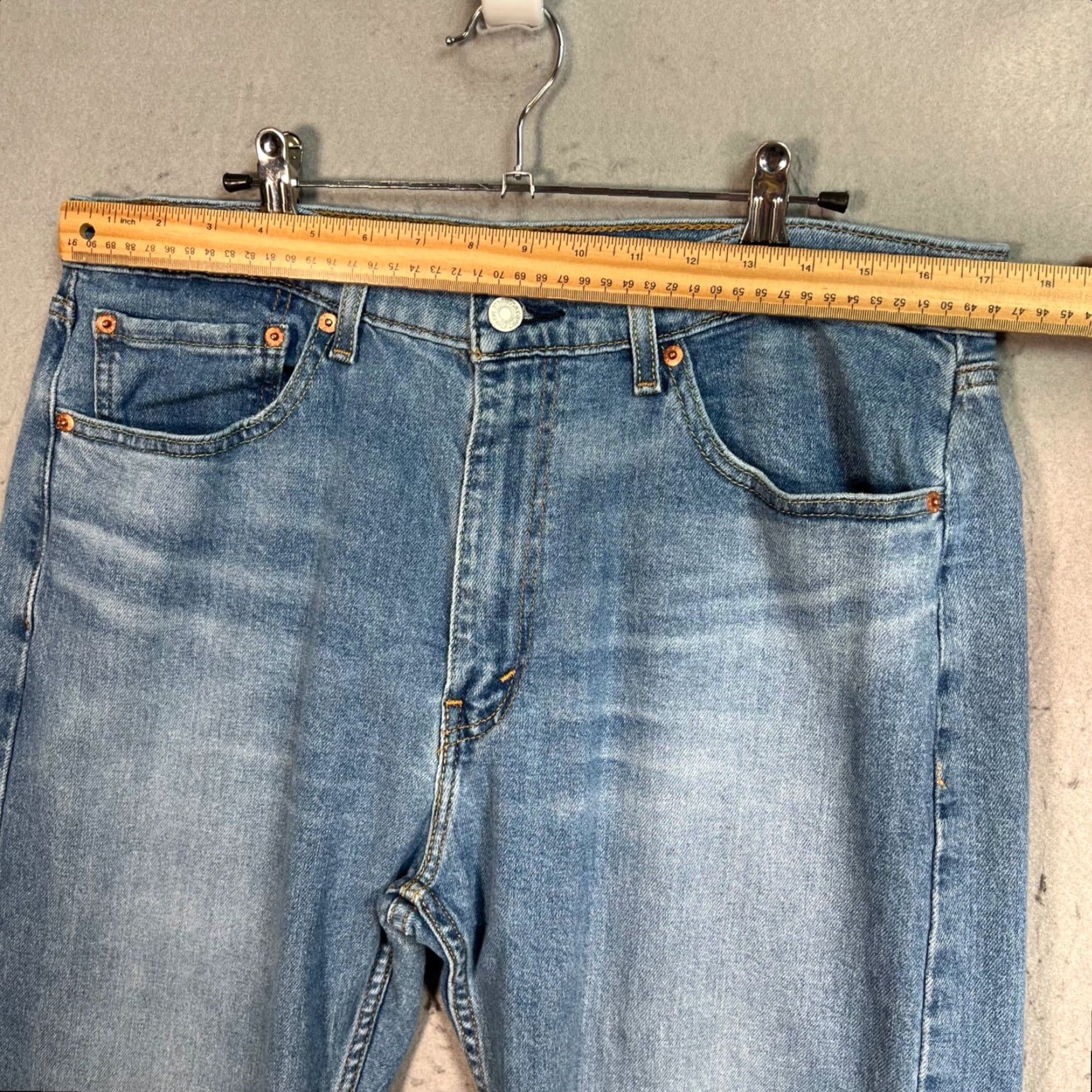 Levi's Levis 505 Jeans Mens 36x32 Straight Blue Denim Cotton Blend Regular Fit 5-Pocket Levis 500 Series Vintage No Size US 36 / EU 52 - 6 Thumbnail