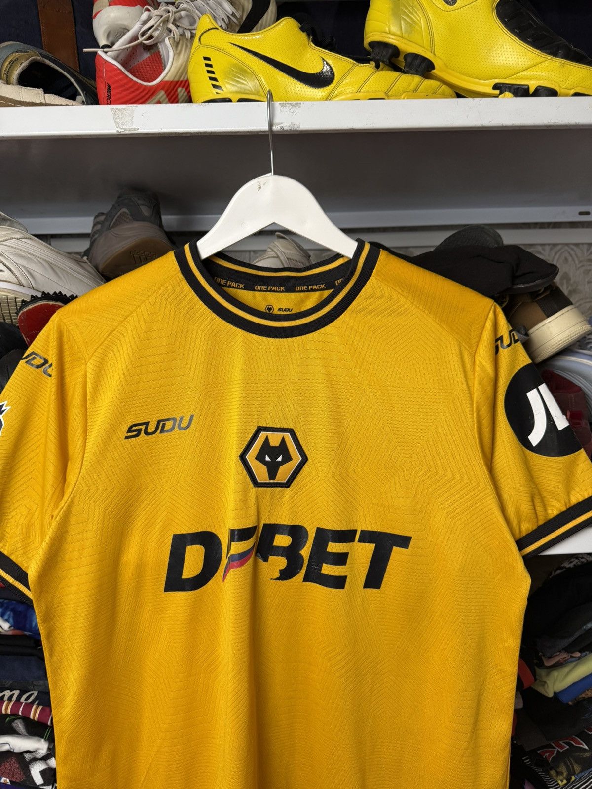 Vintage Wolverhampton Wanderers Sudu 2024/2025 Wolves shirt size M Size US M / EU 48-50 / 2 - 19 Thumbnail