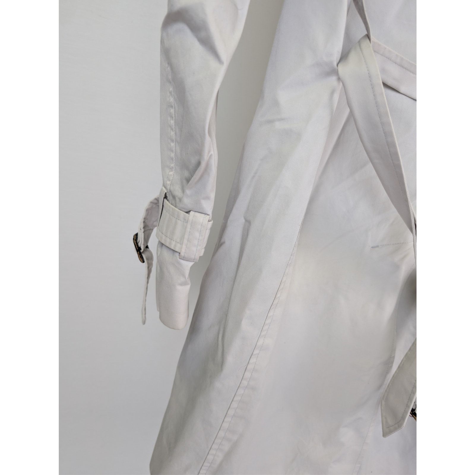 Sandro o1rshd1 CC20 short trench coat in a light beige Size US M / EU 48-50 / 2 - 13 Thumbnail
