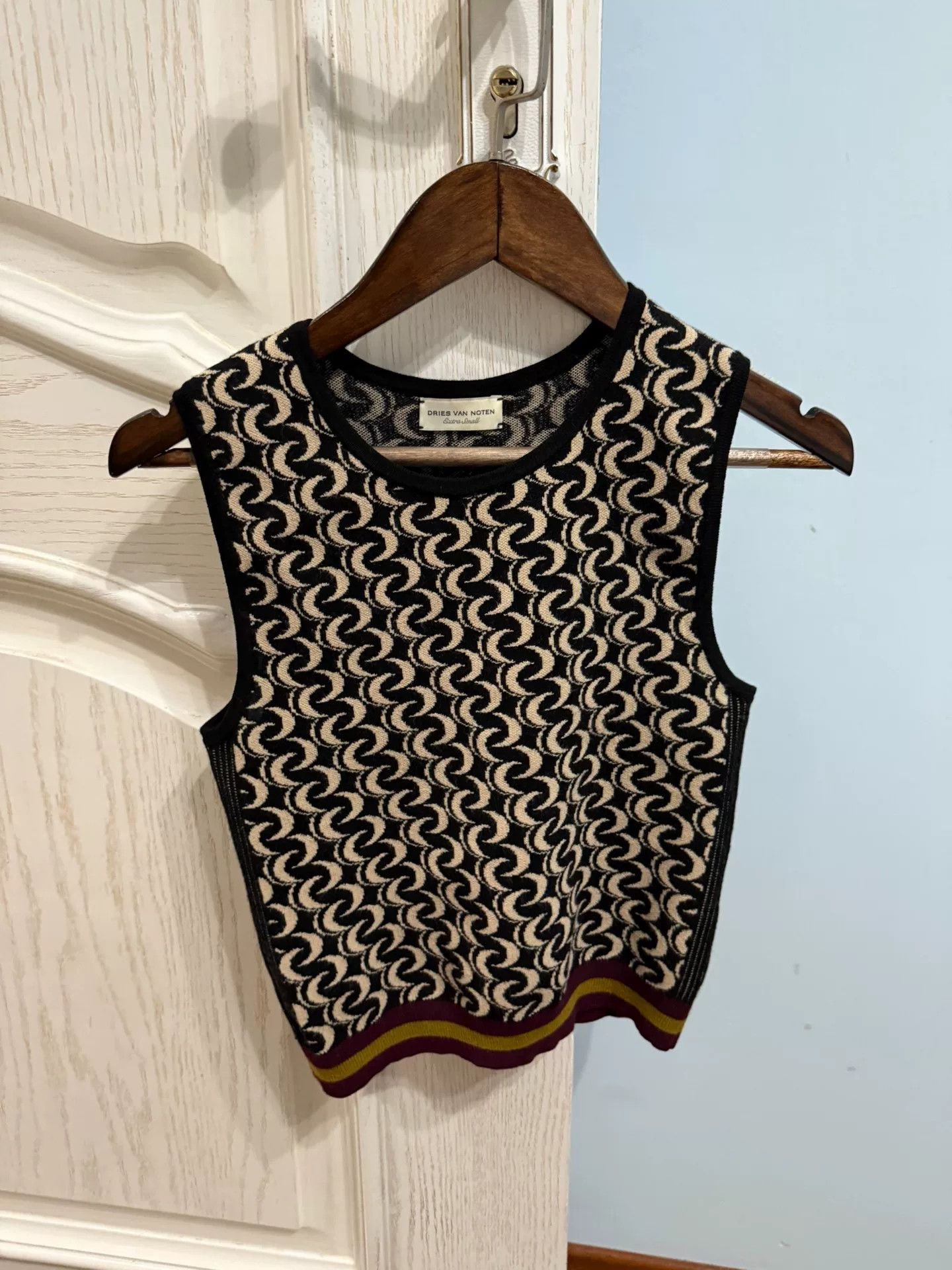 Dries Van Noten Dries Van Noten Knit Vest for Women Size XS / US 0-2 / IT 36-38 - 1 Thumbnail