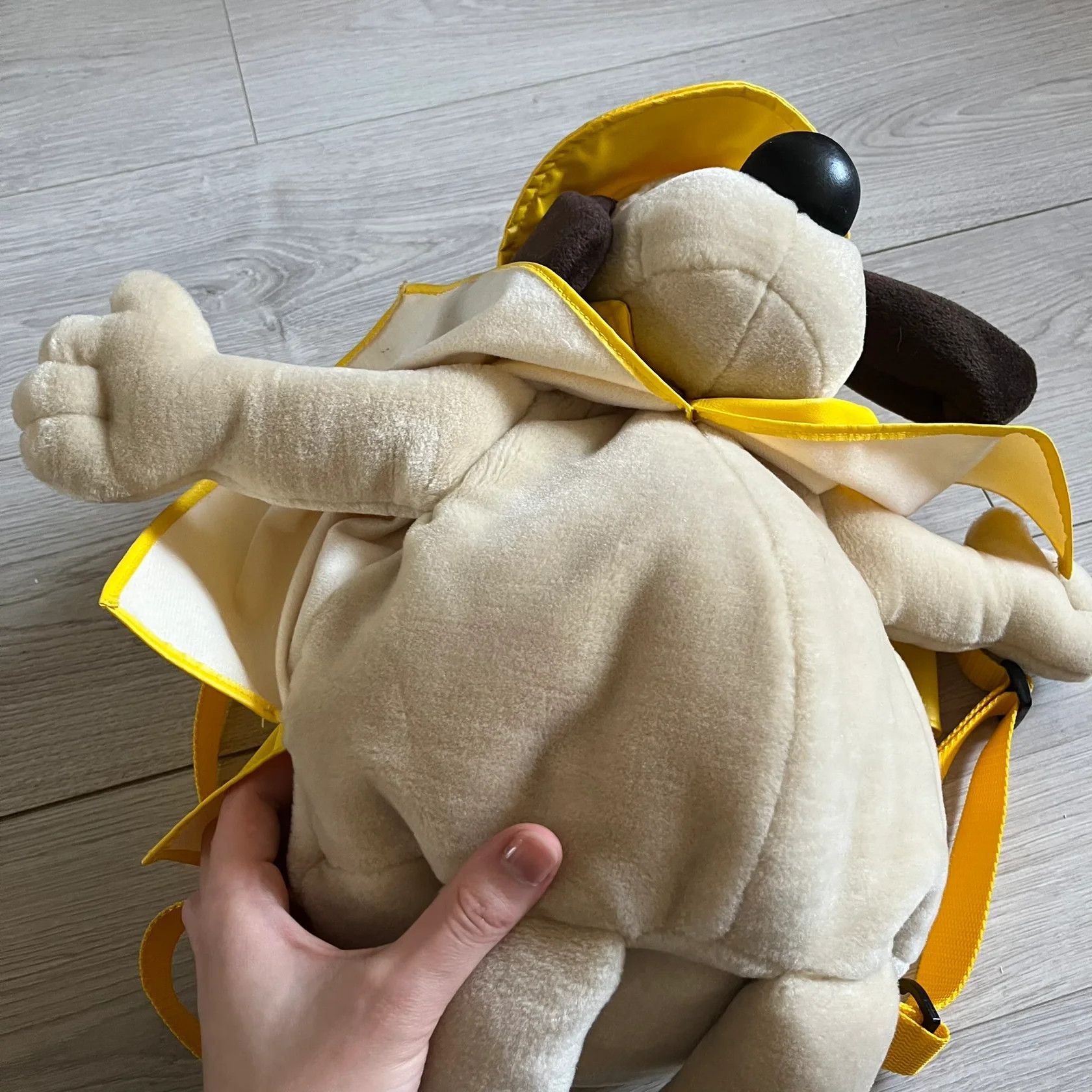 Wallace and Gromit Yellow Raincoat Plush Backpack