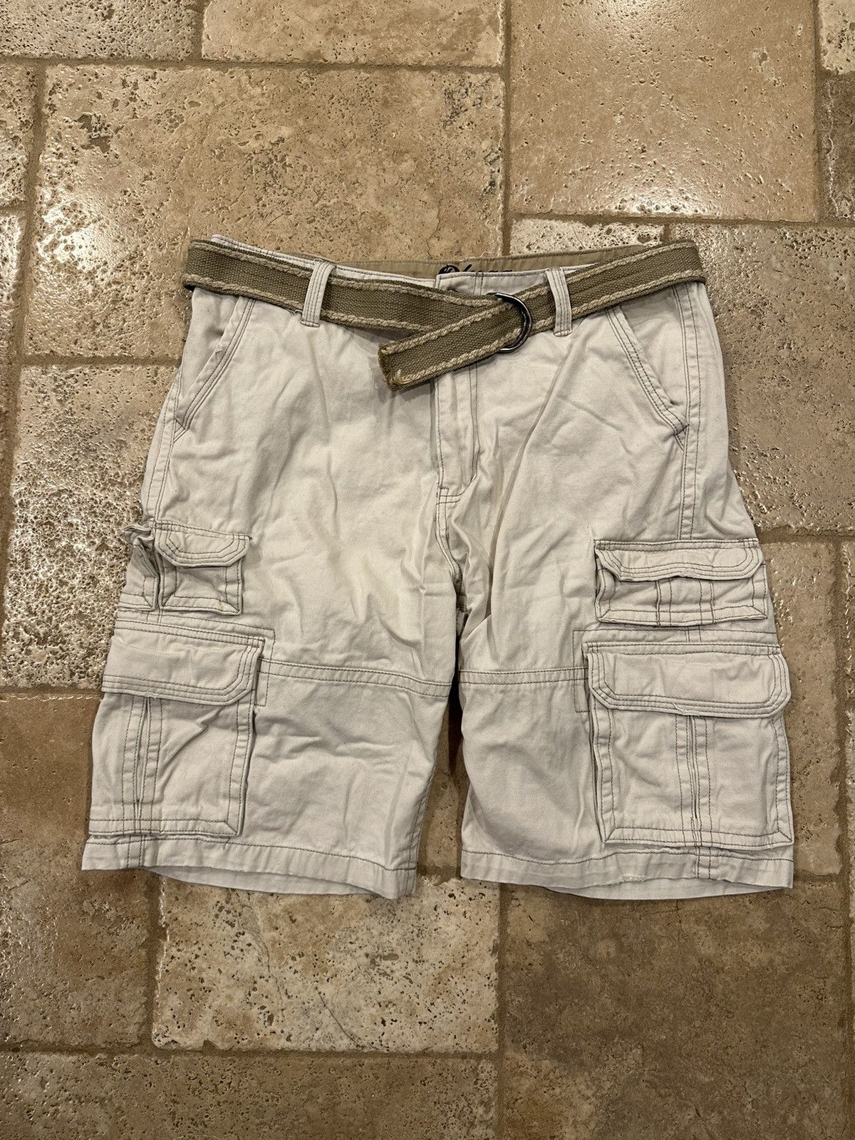 Vintage Vintage Plugg Dirty White Cargo Shorts with Belt Size US 36 / EU 52 - 1 Thumbnail