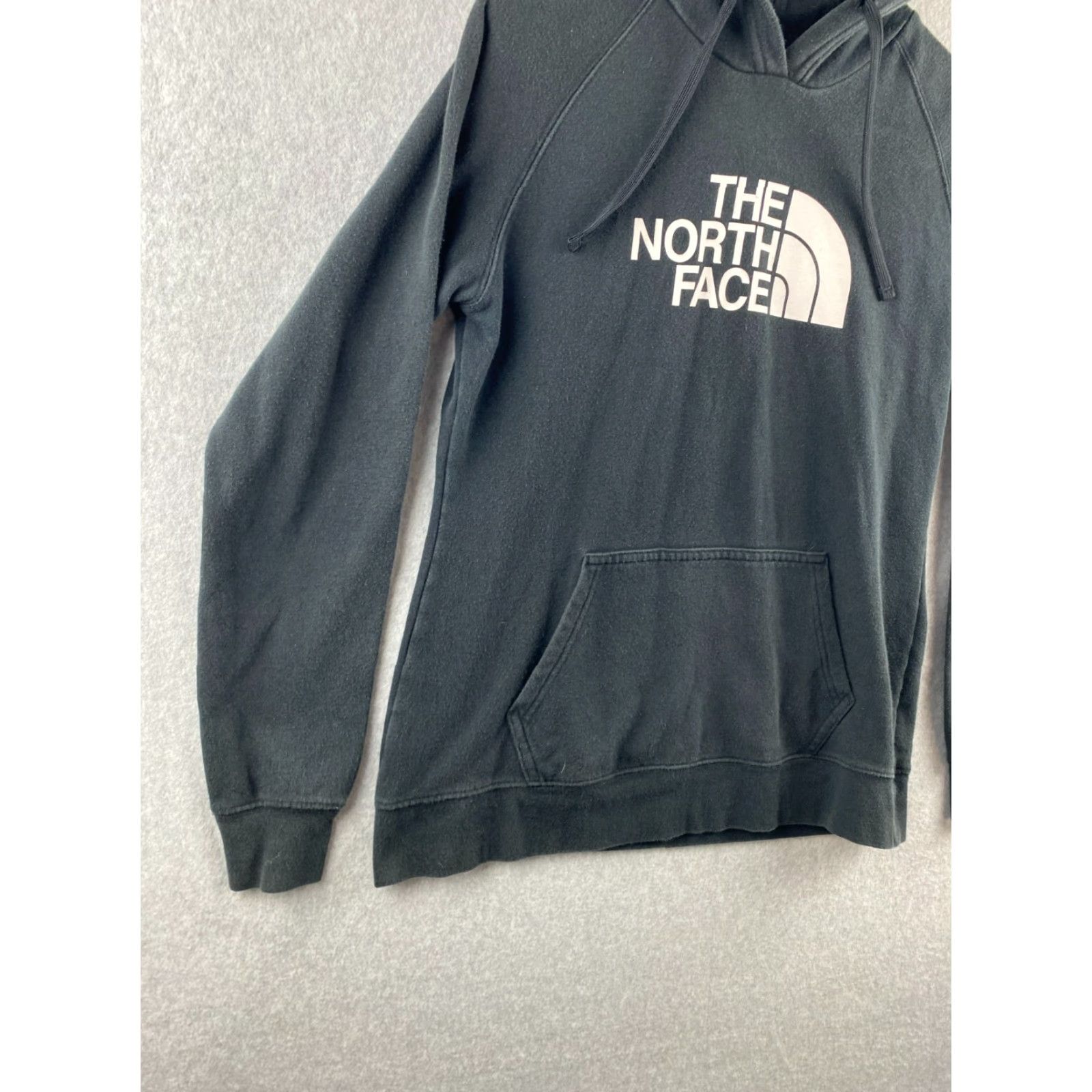 The North Face The North Face Hoodie Womens M Black Pullover Fleece Graphic Logo Pockets Size M / US 6-8 / IT 42-44 - 5 Thumbnail