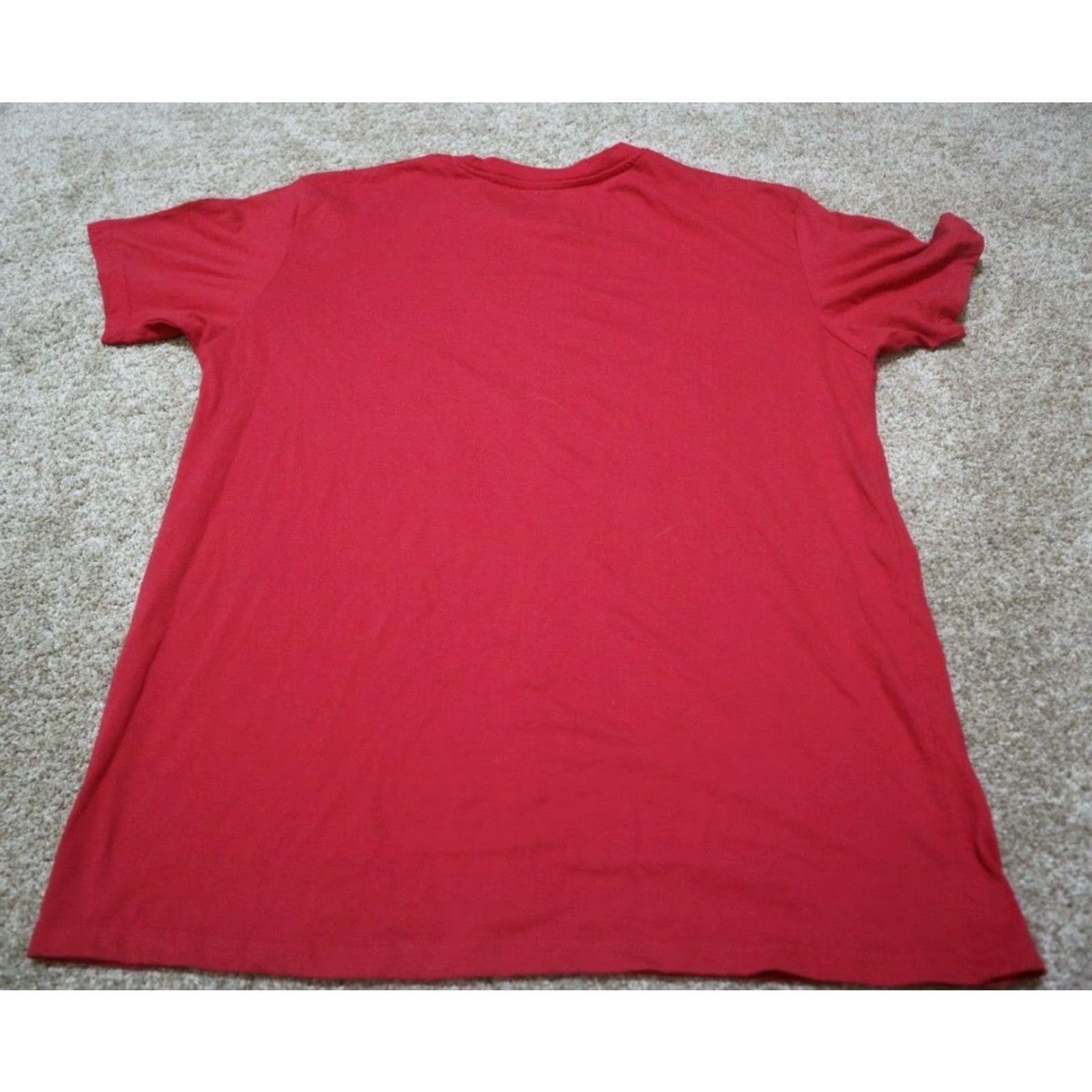 Ripple Junction Ripple Junction The Office Dwight Fact: Xmas is Here Red Graphic Shirt L Mens Size US L / EU 52-54 / 3 - 6 Thumbnail