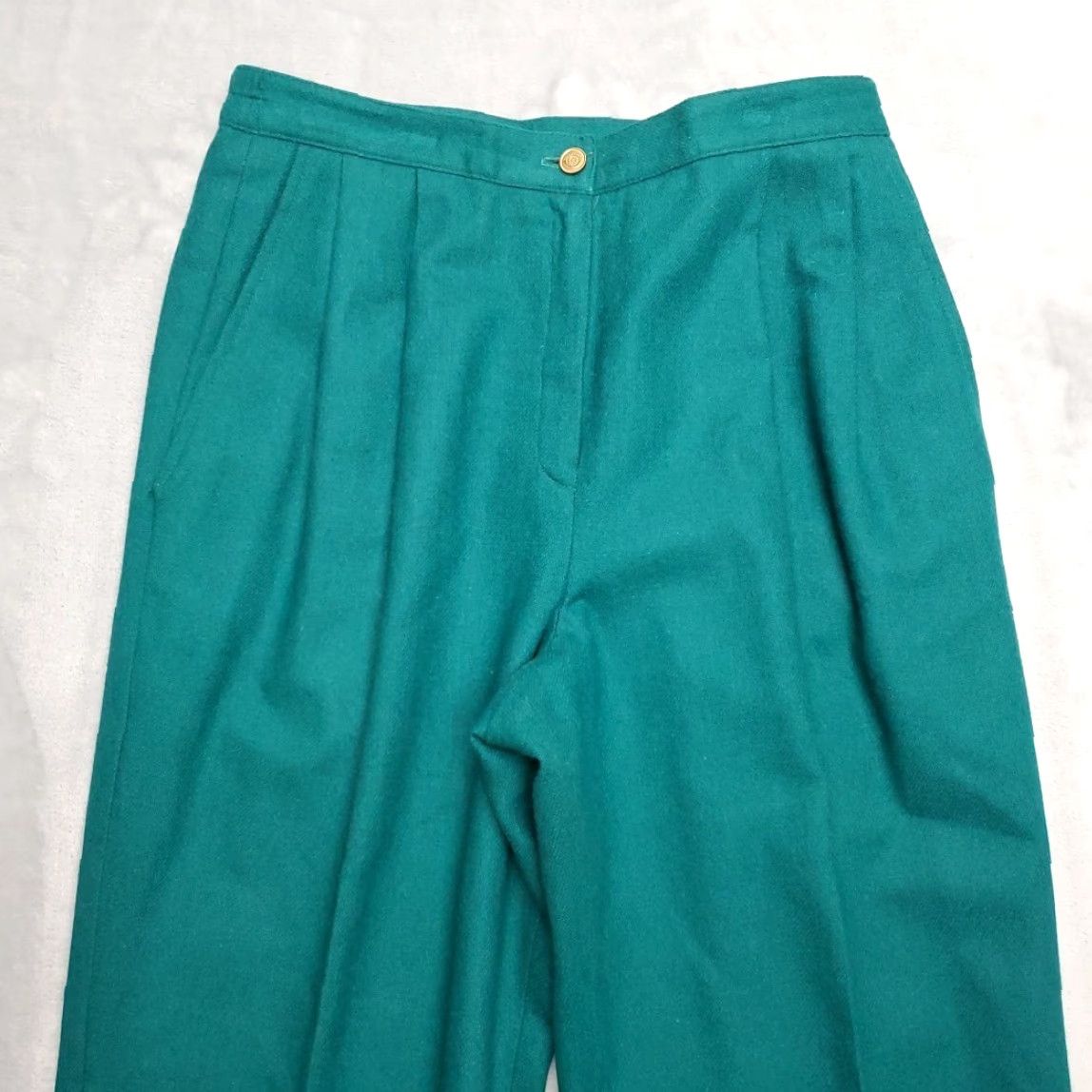 Vintage VINTAGE Haberdashery Pants Womens Sz 14P Petite Green Lined 70% Wool Pleated Classic VTG Pants Womens 14P Petite Green Wool Pleated Classic VTG Size 36" / US 14 / IT 50 - 3 Thumbnail