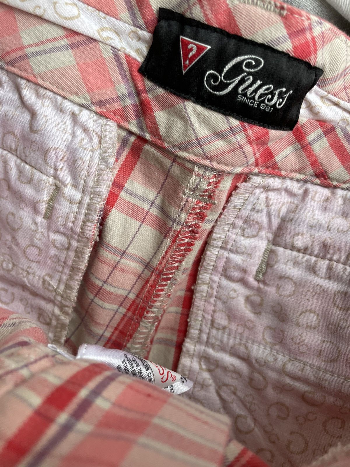 Guess Guess short Size 28" / US 6 / IT 42 - 13 Thumbnail