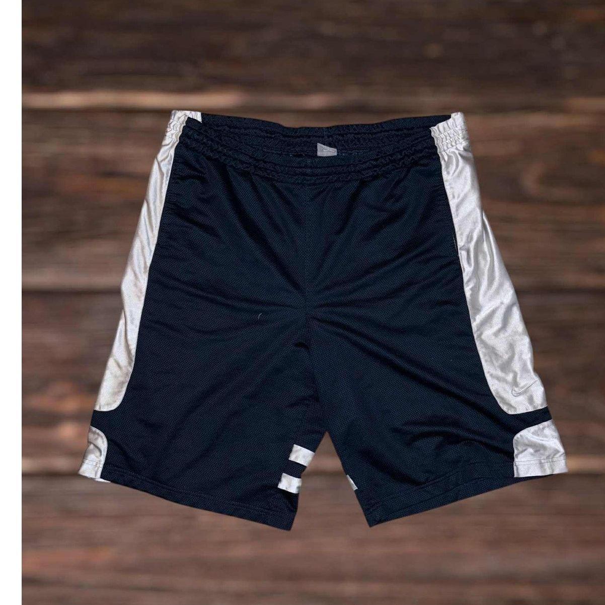 Nike VINTAGE Y2K Nike Mesh Athletic Basketball Shorts Loose 2XL Size US 44 / EU 60 - 1 Thumbnail