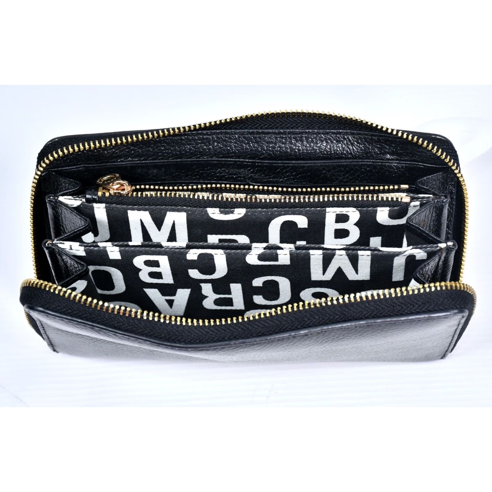 Marc by Marc Jacobs Marc by Marc Jacobs Wallet Leather Black Zip Around Women Size ONE SIZE - 3 Thumbnail