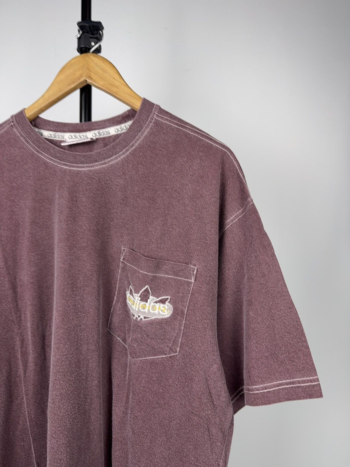 Adidas 90s Vintage Adidas Trefoil Pocket T Shirt Burgundy Washed L Size US L / EU 52-54 / 3 - 2 Thumbnail