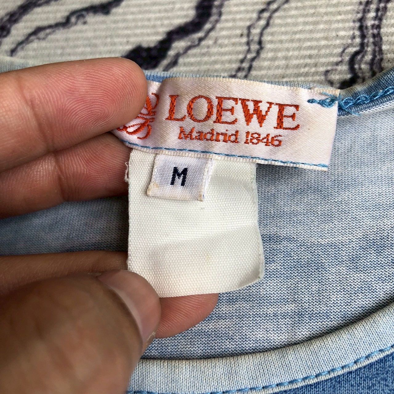 Loewe Vintage Loewe Wave Pattern Tee Blue Gradient Size M / US 6-8 / IT 42-44 - 7 Thumbnail