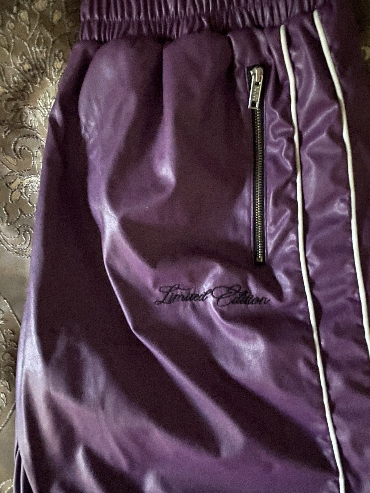 Other Limited Edition x Sweatpants Size US 32 / EU 48 - 1 Thumbnail