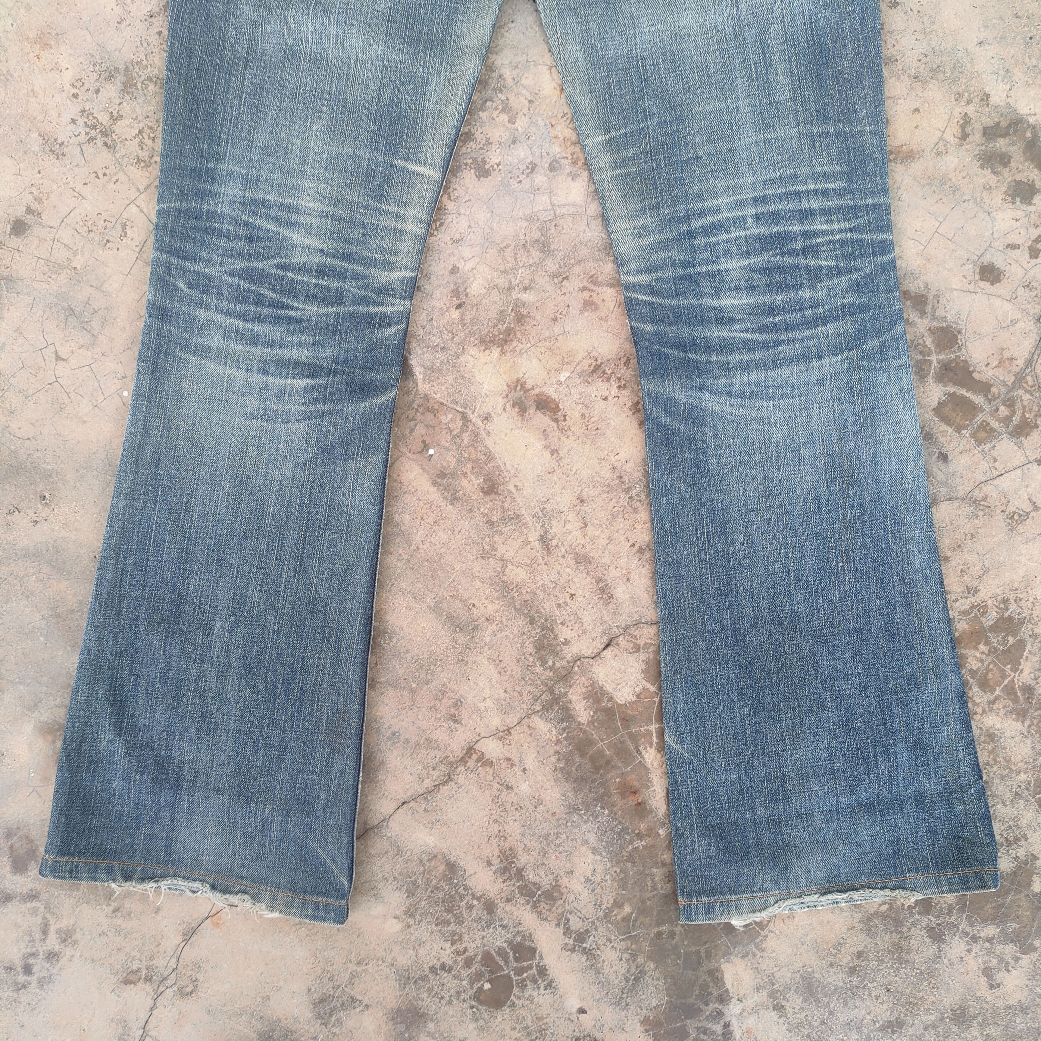 Japanese Brand VINTAGE SOMETHING FLARE FADED DENIM JEANS PANTS Size US 31 - 10 Thumbnail