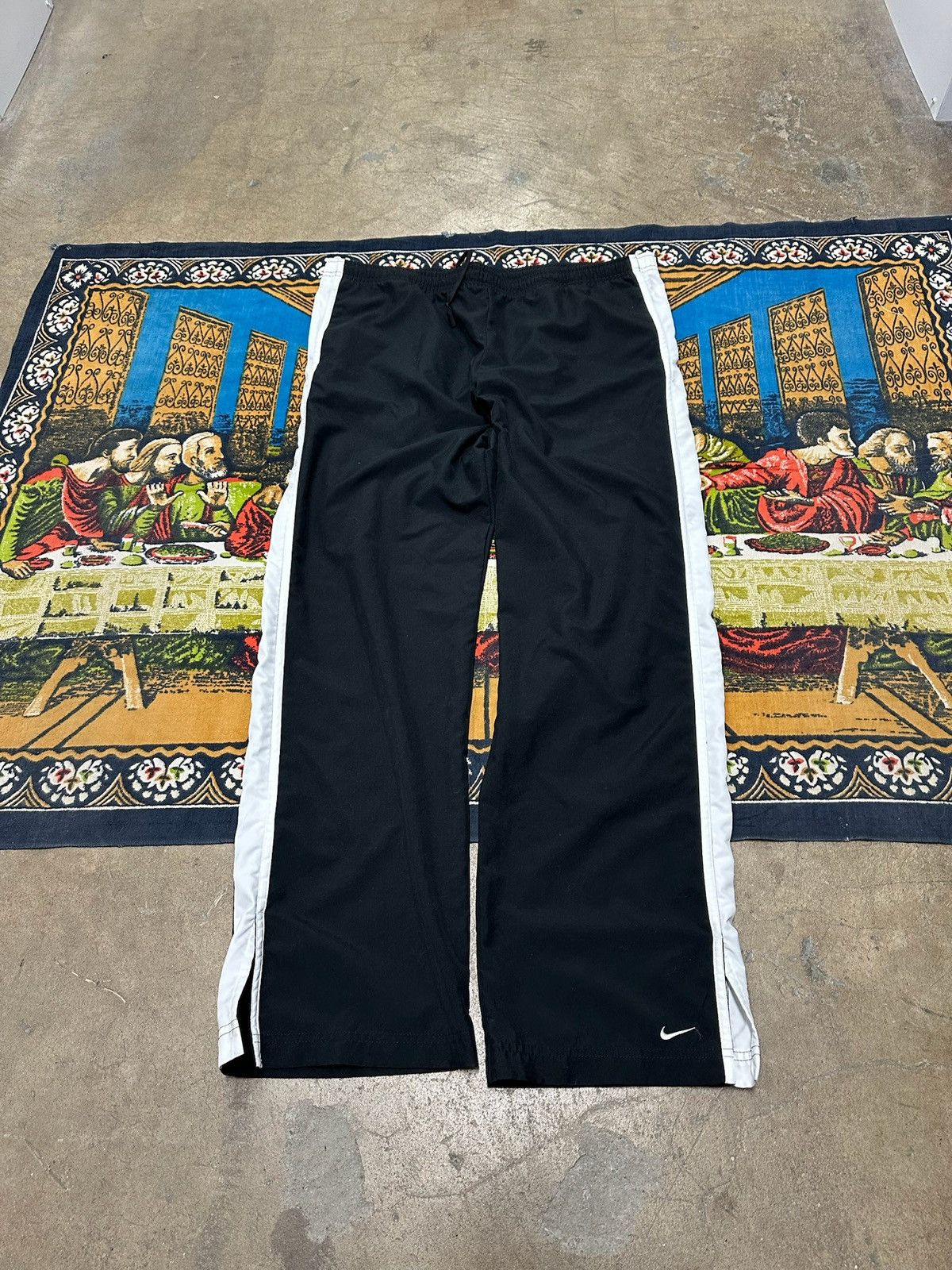 Nike Nike black track pants size large baggy flared fit skater Size US 34 / EU 50 - 3 Thumbnail