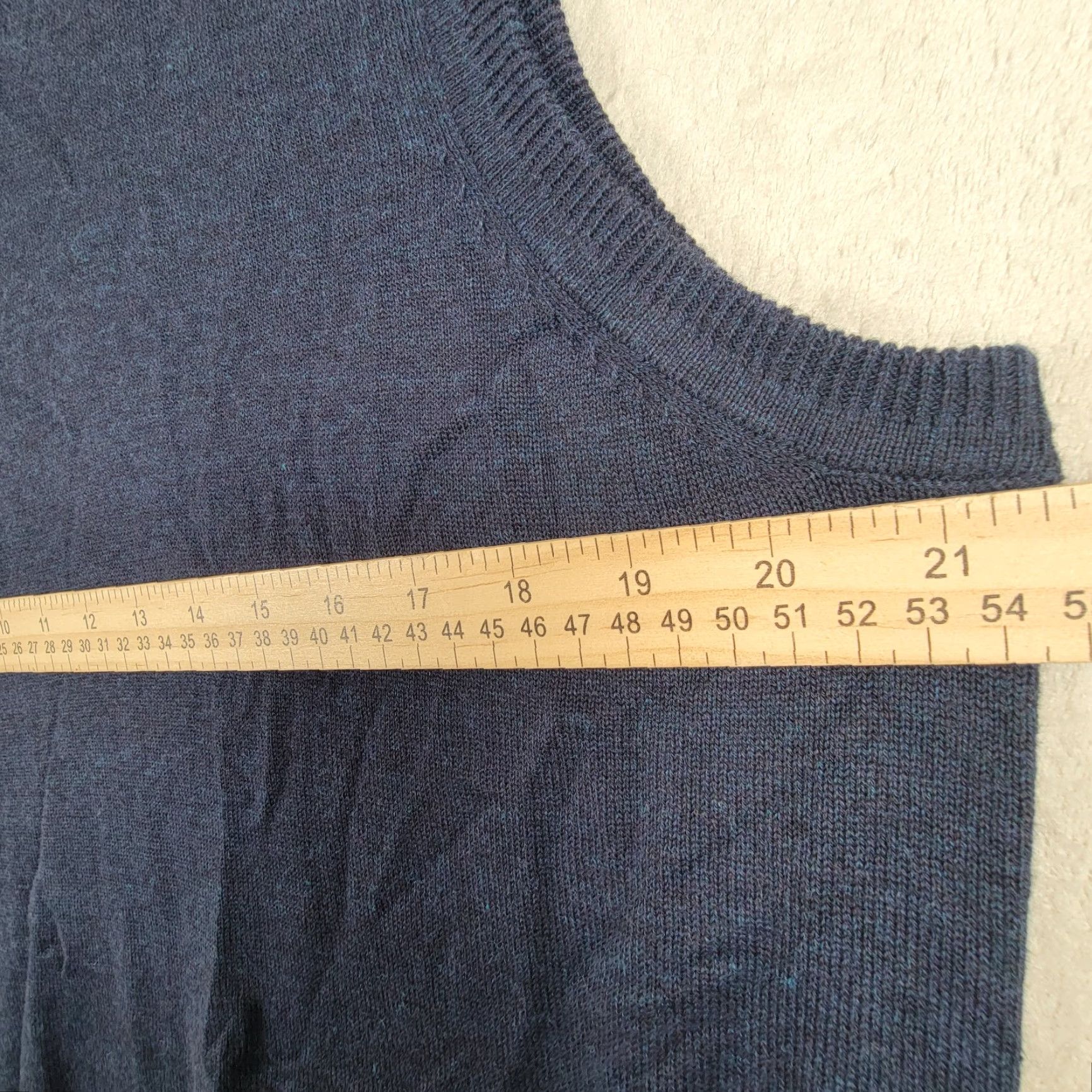 Van Heusen Van Heusen Men’s Sweater Vest M Blue Gray V-Neck Knit Cotton Blend Comfortable Classic Casual Travel Golf Walking Hiking Size US M / EU 48-50 / 2 - 7 Thumbnail