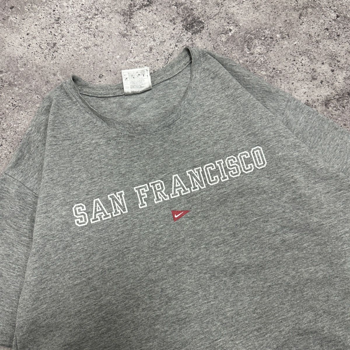 Vintage Vintage 00s Nike San Francisco tee y2k og grey big logo hype Size US XL / EU 56 / 4 - 4 Thumbnail
