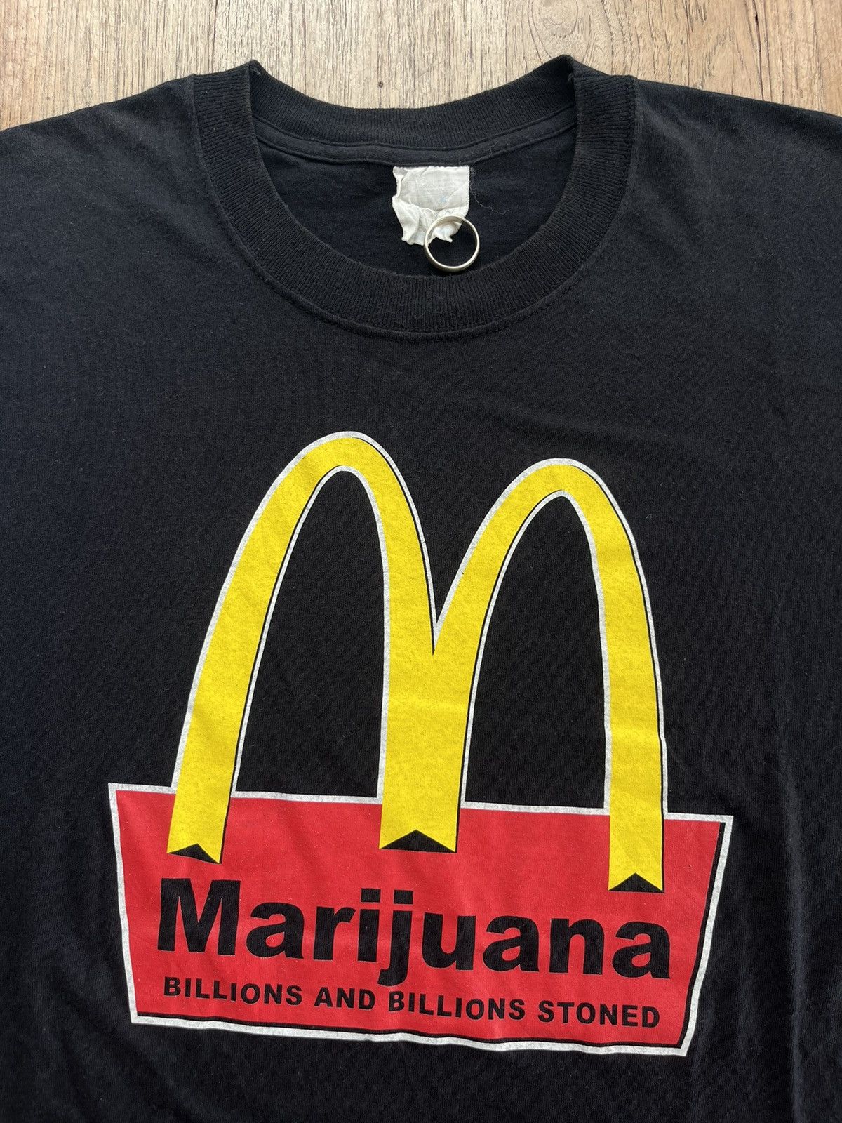 Vintage Vintage Marijuana Billions and Billions Stoned 90’s T-shirt Size US M / EU 48-50 / 2 - 5 Thumbnail