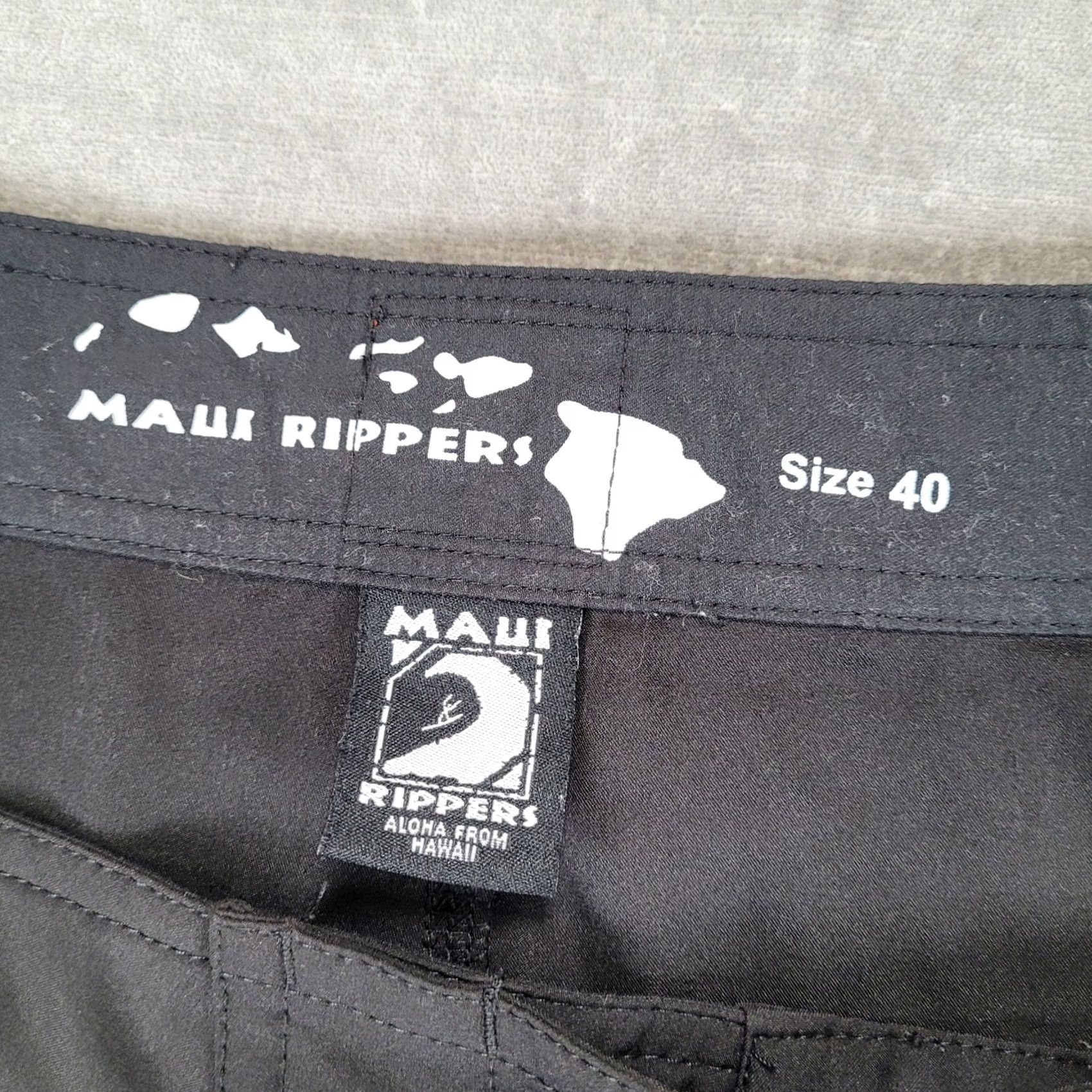 Vintage Maui Rippers Mens Black Board Shorts Swim Trunks 40 Hawaii Surf Cargo Pocket Quick Dry Drawstring Pattern Solid Regular Size Size US 40 / EU 56 - 2 Thumbnail