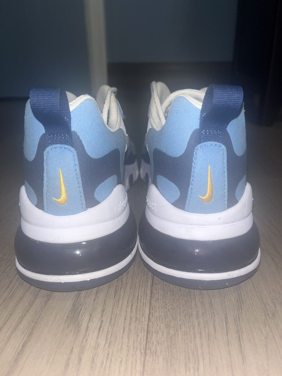 Nike Nike Air Max 270 React Size US 8 / EU 41 - 4 Thumbnail