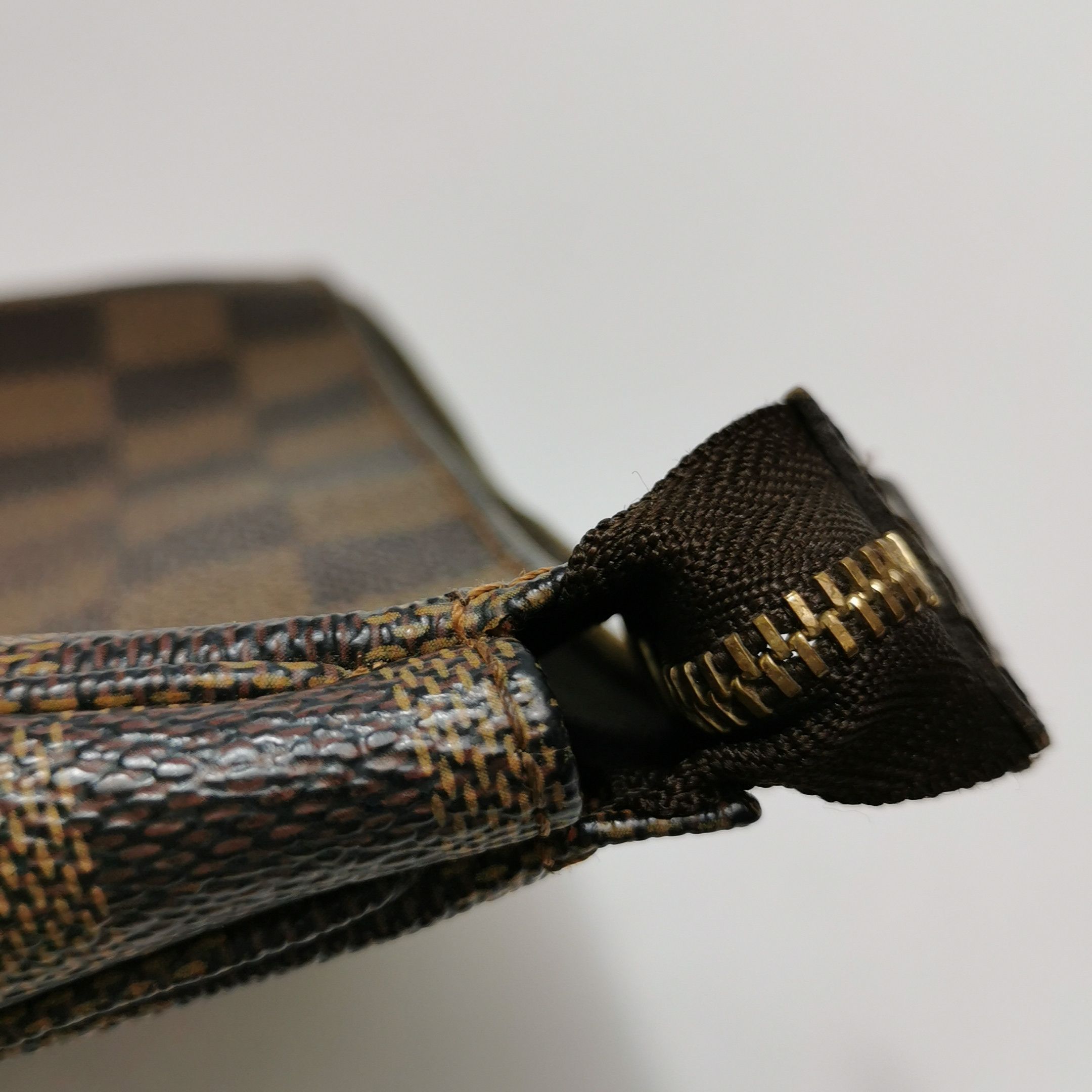 Louis Vuitton Louis Vuitton (LV) Accessories Mahjong Bag Cowhide Checkerb Size ONE SIZE - 9 Thumbnail