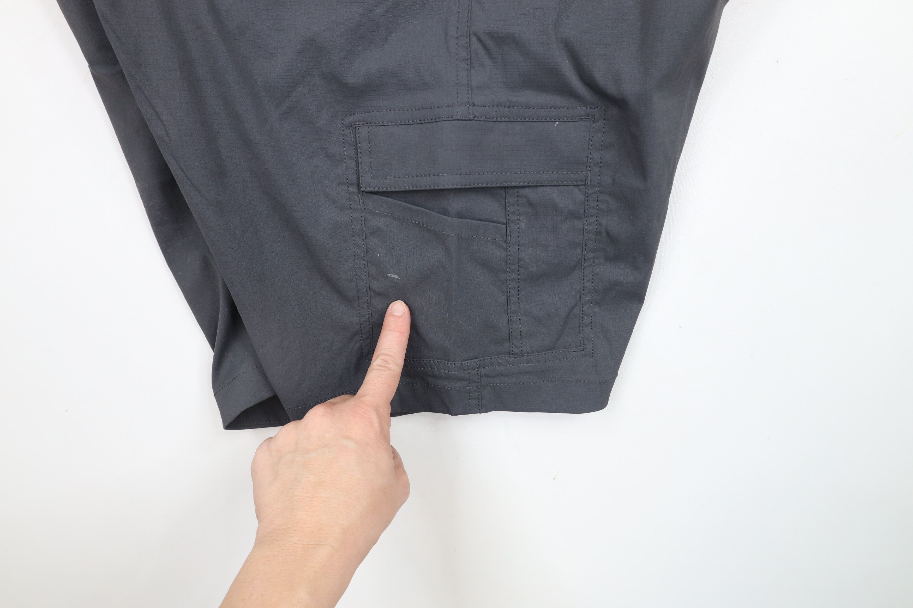 Carhartt × Vintage Carhartt Spell Out Straight Fit Madden Cargo Shorts Gray Size 34" / US 12 / IT 48 - 10 Thumbnail