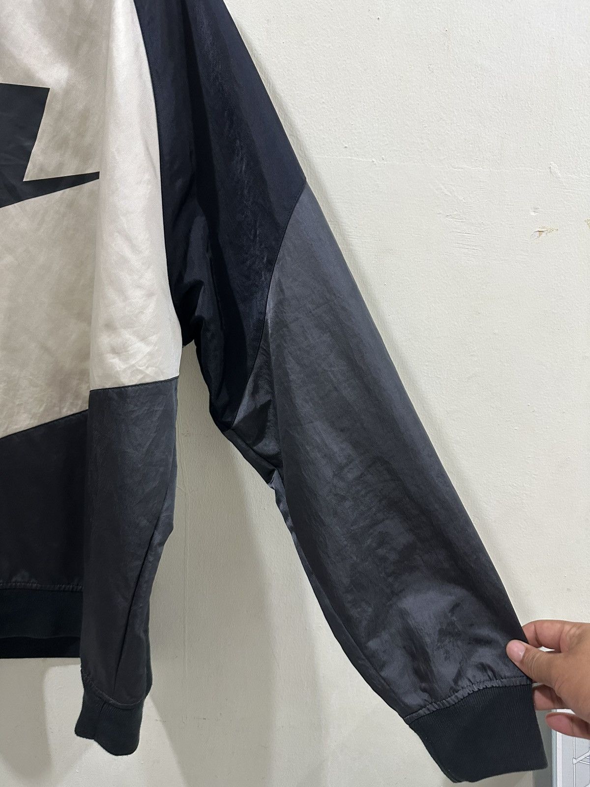 Nike × Vintage Nike Blank Swoosh Sweater Size US L / EU 52-54 / 3 - 3 Thumbnail