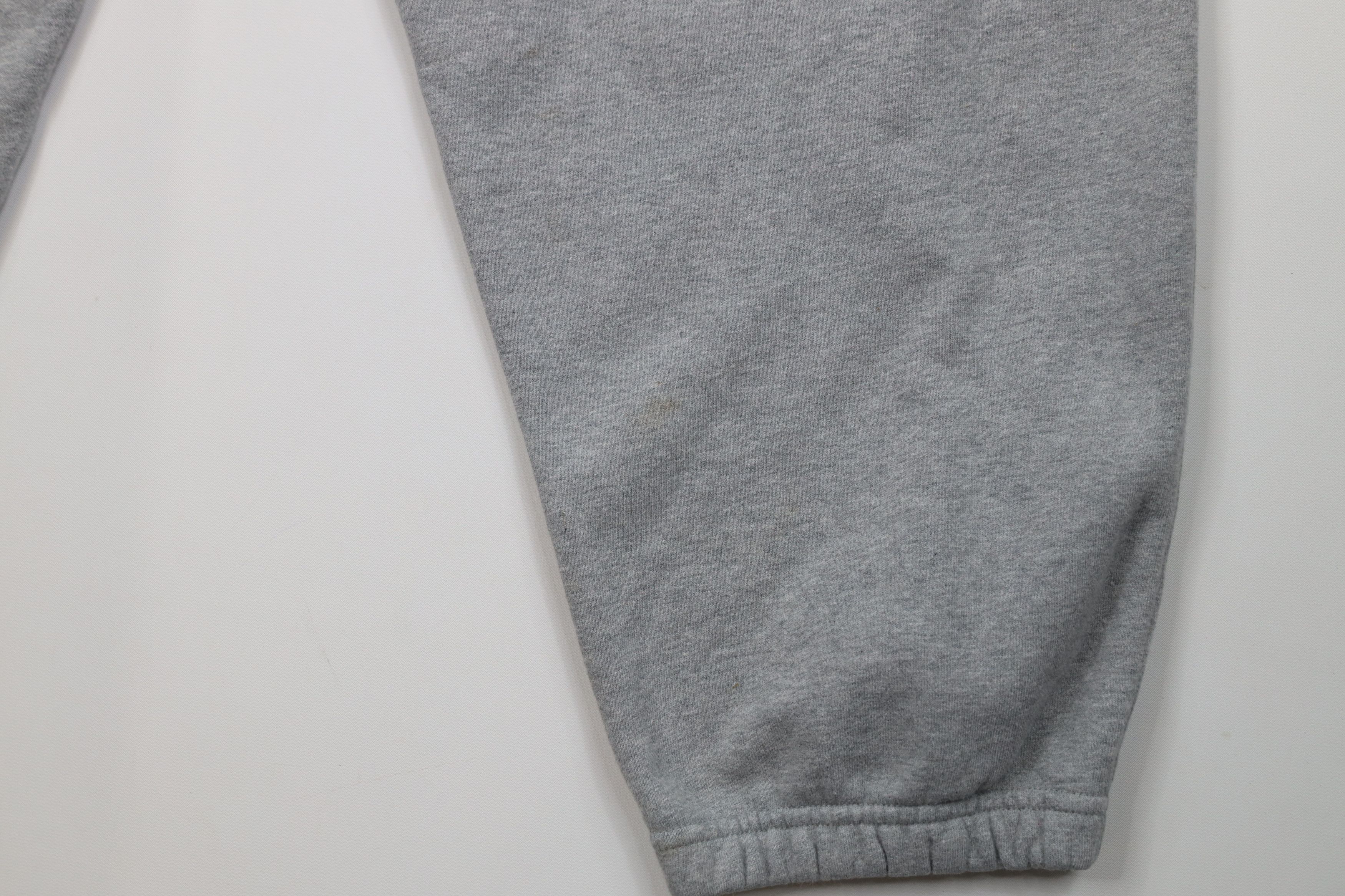 Nike Vintage Y2K Nike Mini Swoosh Heavyweight Sweatpants Joggers Size US 40 / EU 56 - 12 Thumbnail