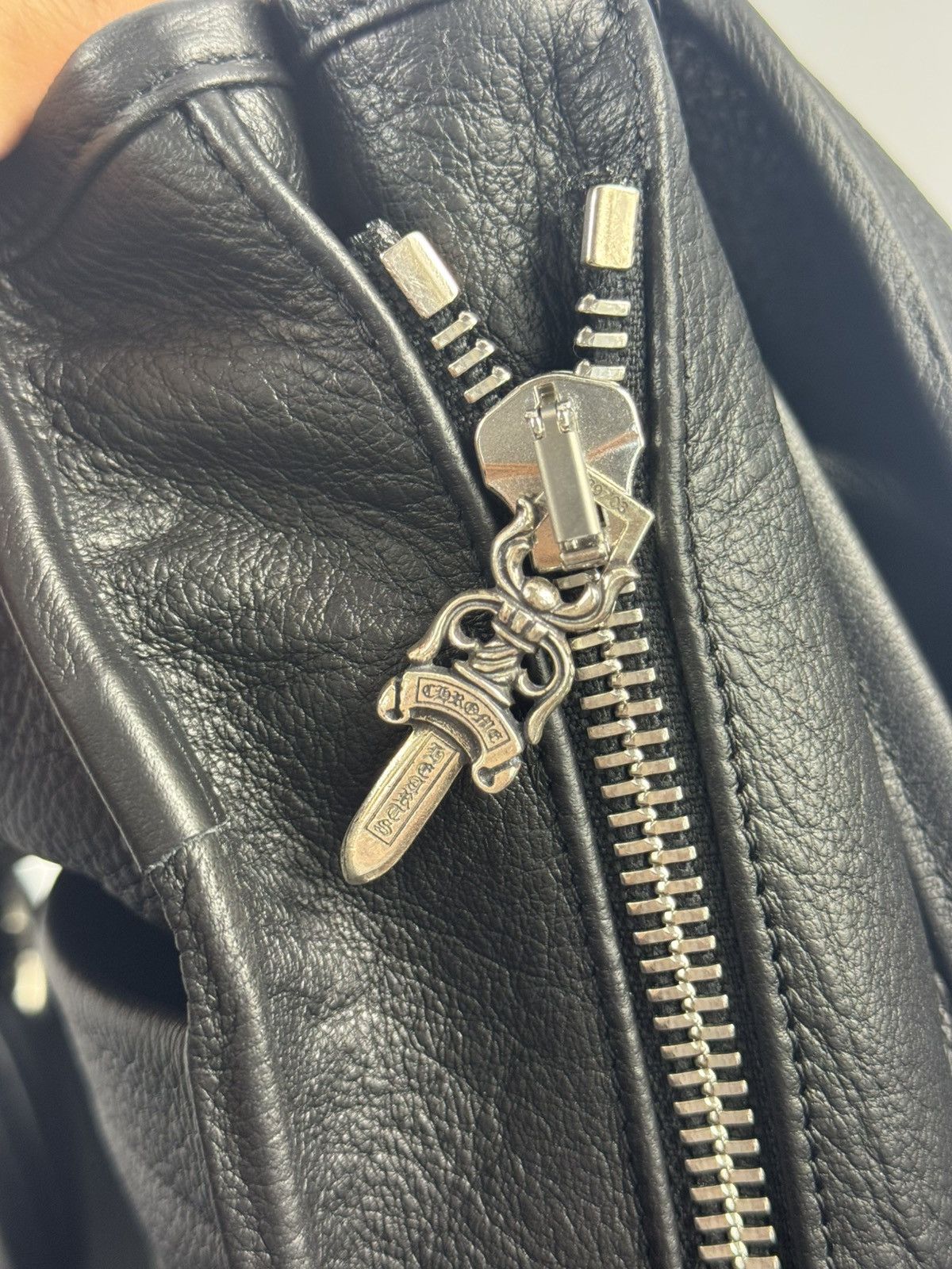 Chrome Hearts CROSS BODY GUNSLINGER MESSENGER BAG Size ONE SIZE - 18 Thumbnail