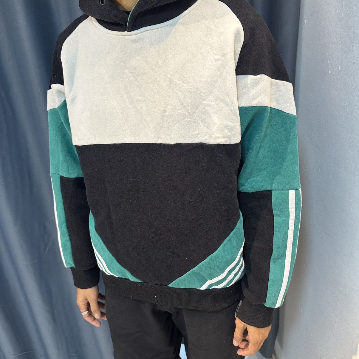Japanese Brand JAPANESE BRAND MULTICOLORS HOODED WITH FUR STRIPE HOODIE Size US L / EU 52-54 / 3 - 2 Thumbnail